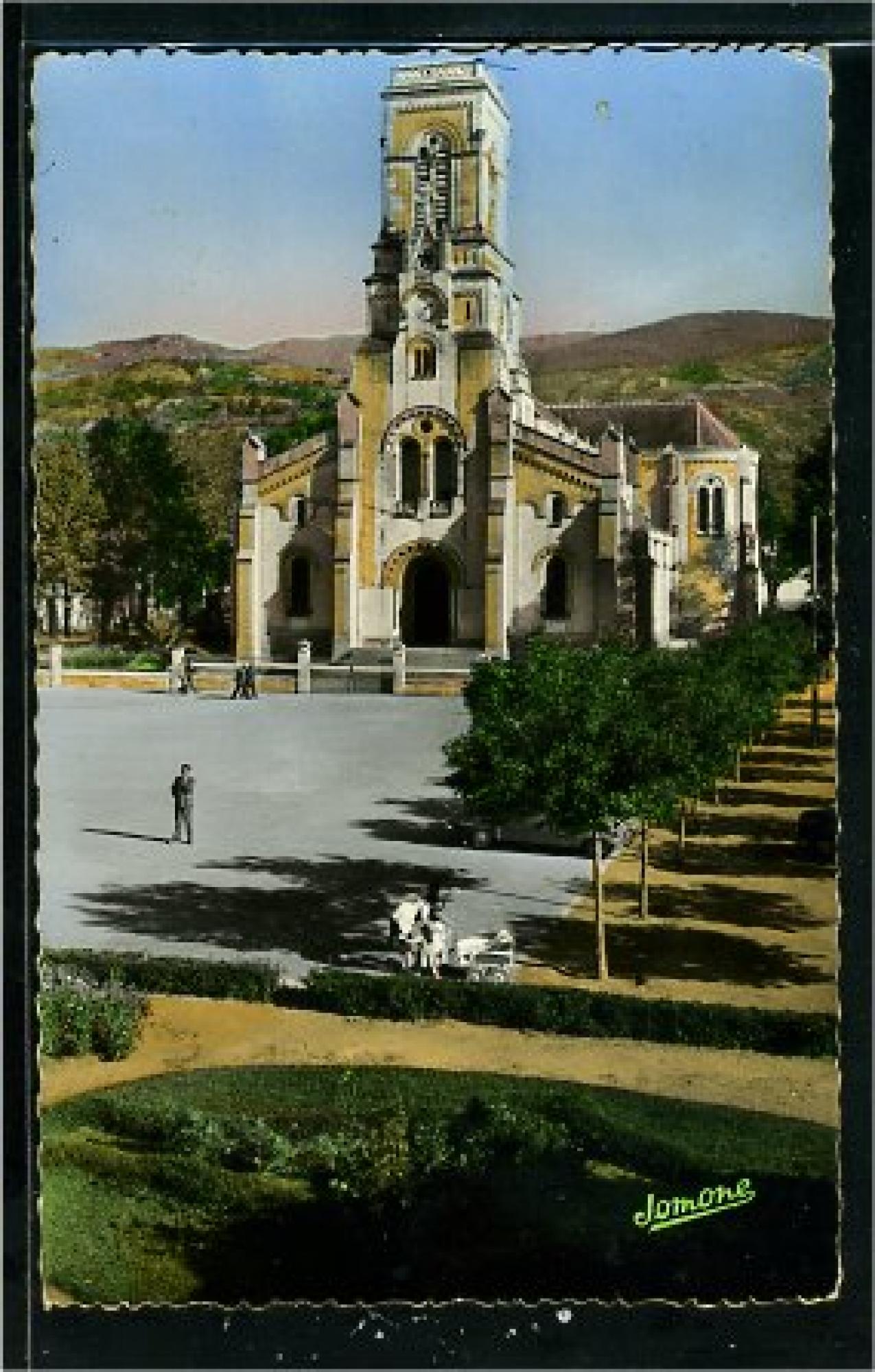 Blida -      Bâtiments  - l'eglise