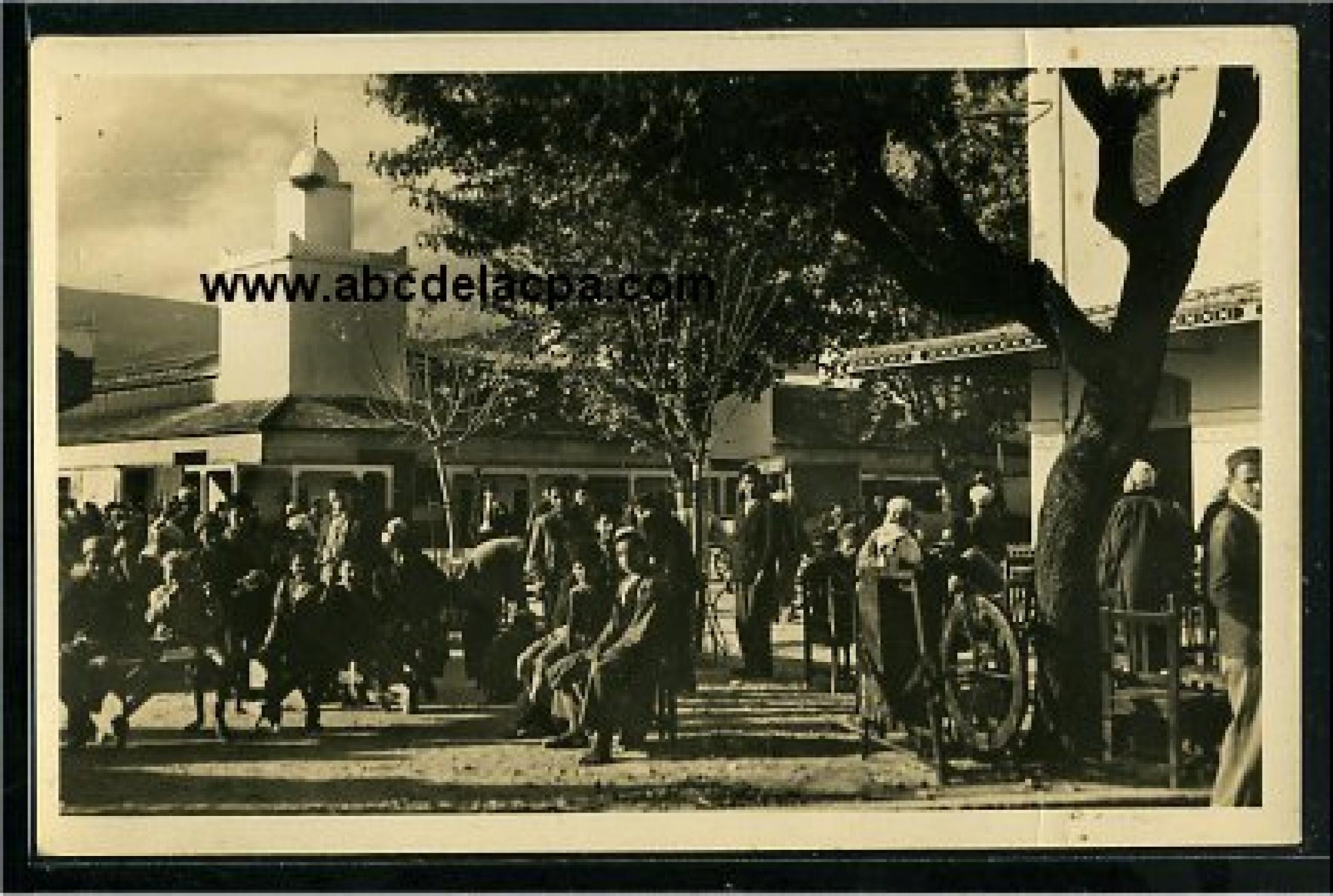 Bône -      Bâtiments  - une vue du marché arabe