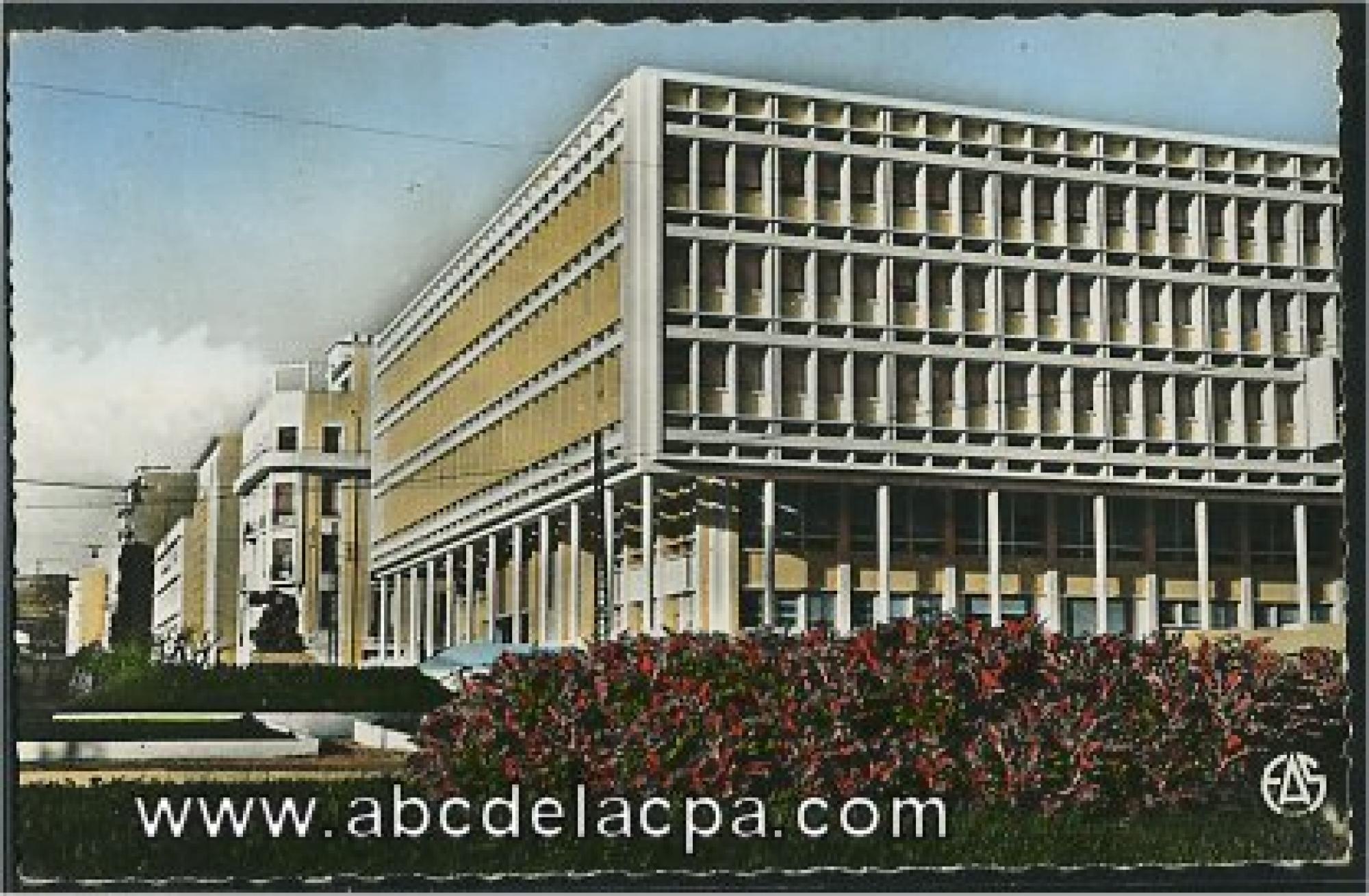 Bône -      Bâtiments  - l'hôtel des finances