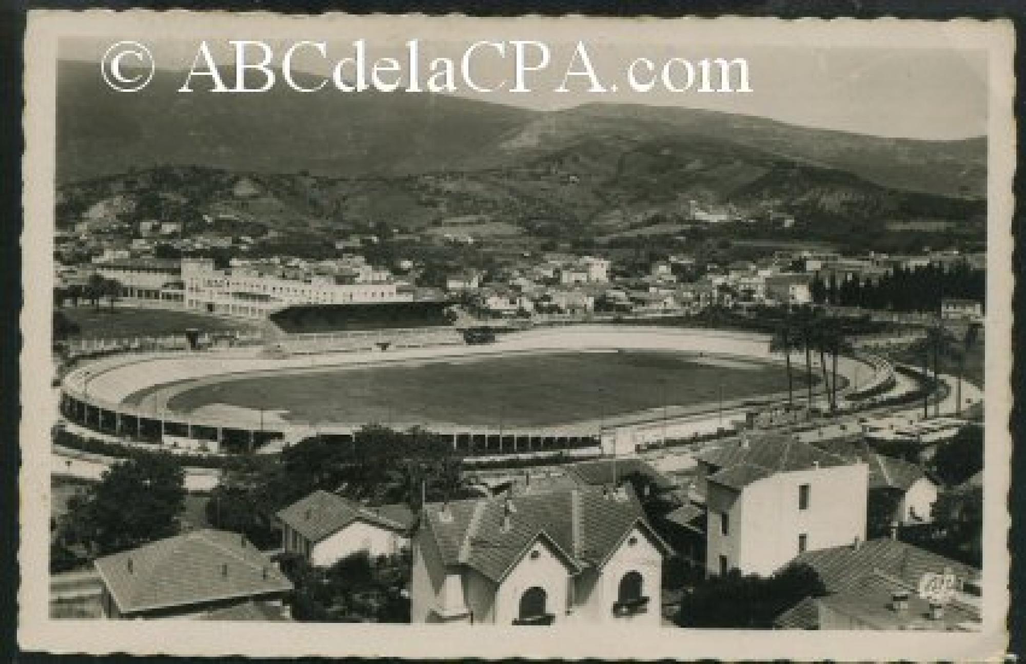 Bône -      Bâtiments  - vue panoramique sur le stade municipal