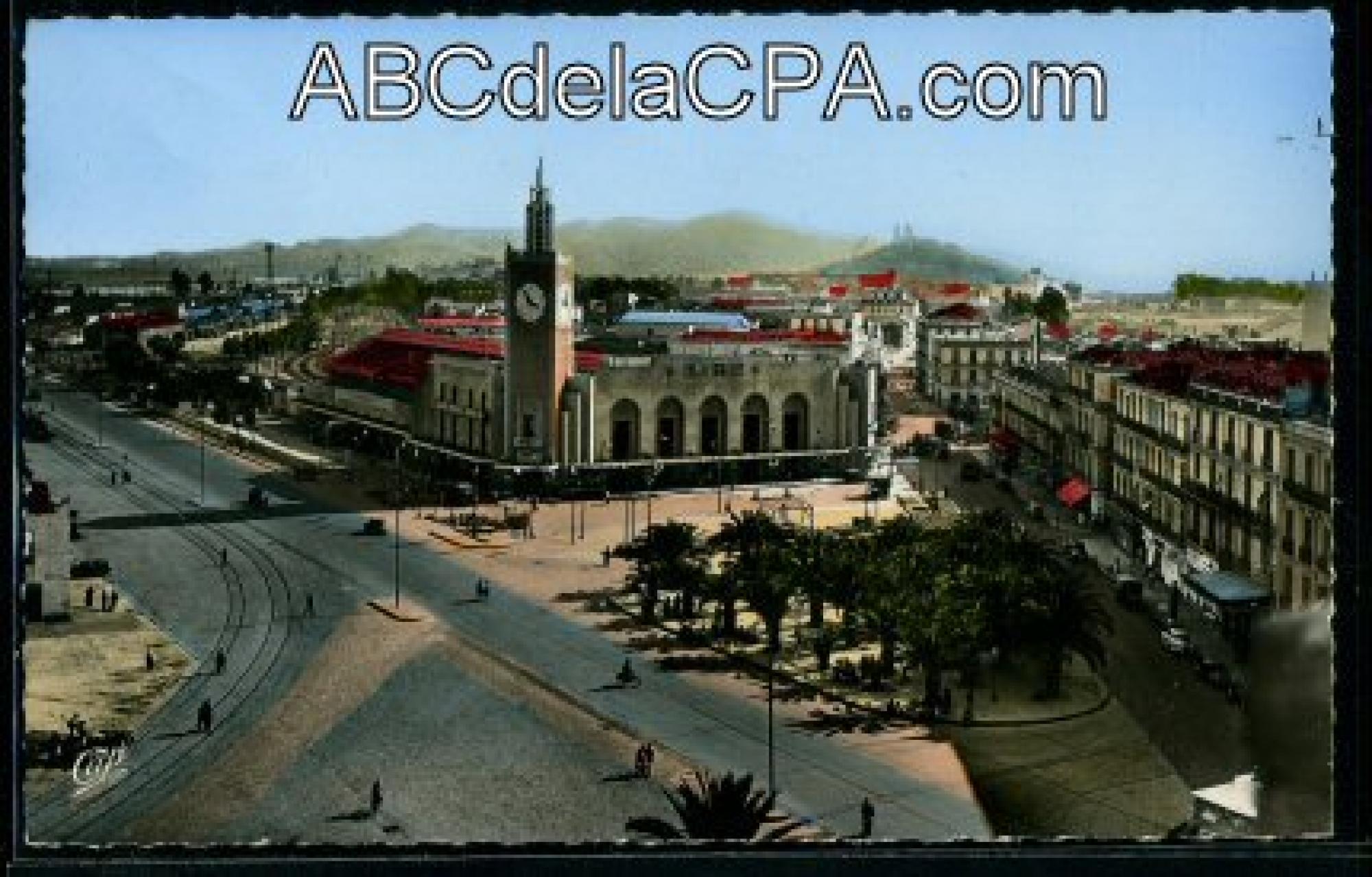 Bône - Rues  - la place de la gare