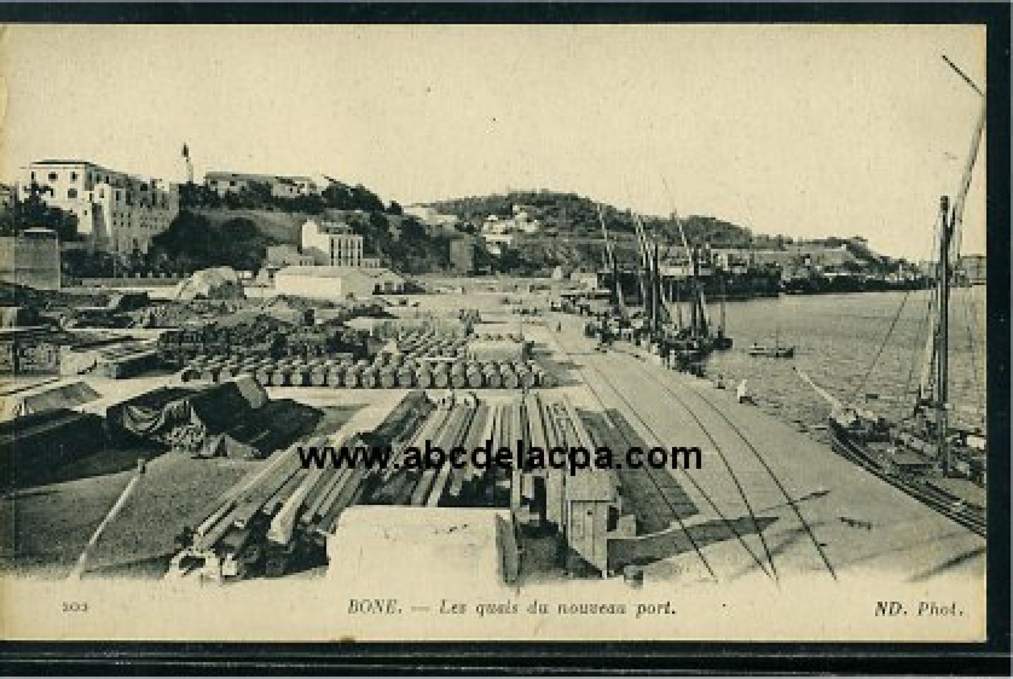 Bône - Le      Port  - les quais du nouveau port