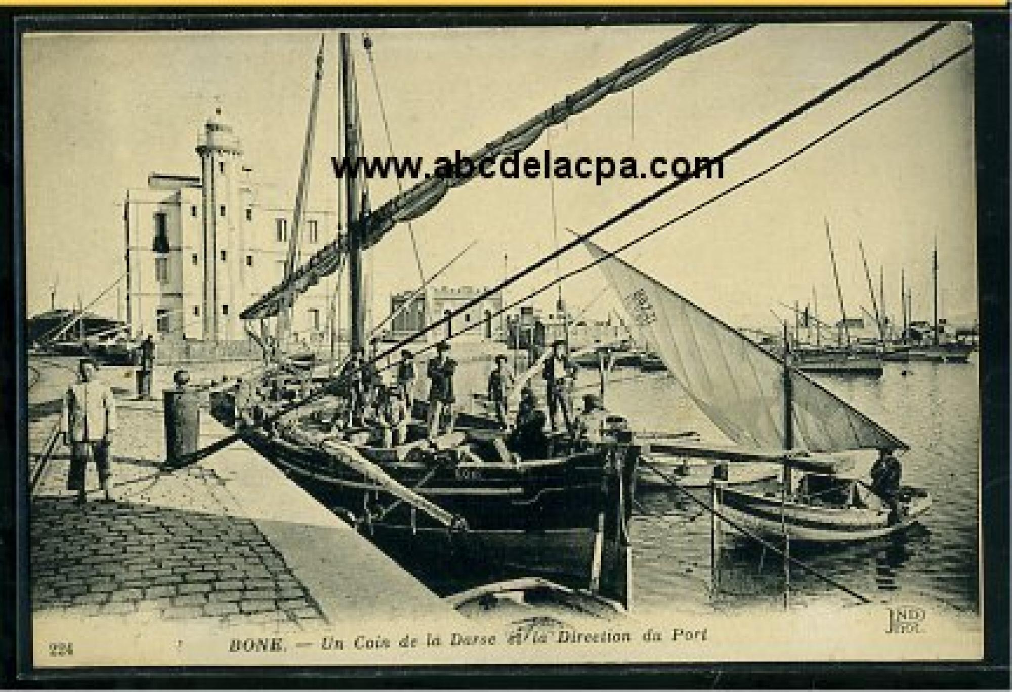 Bône - Le      Port  - un coin de la darse et la direction du port