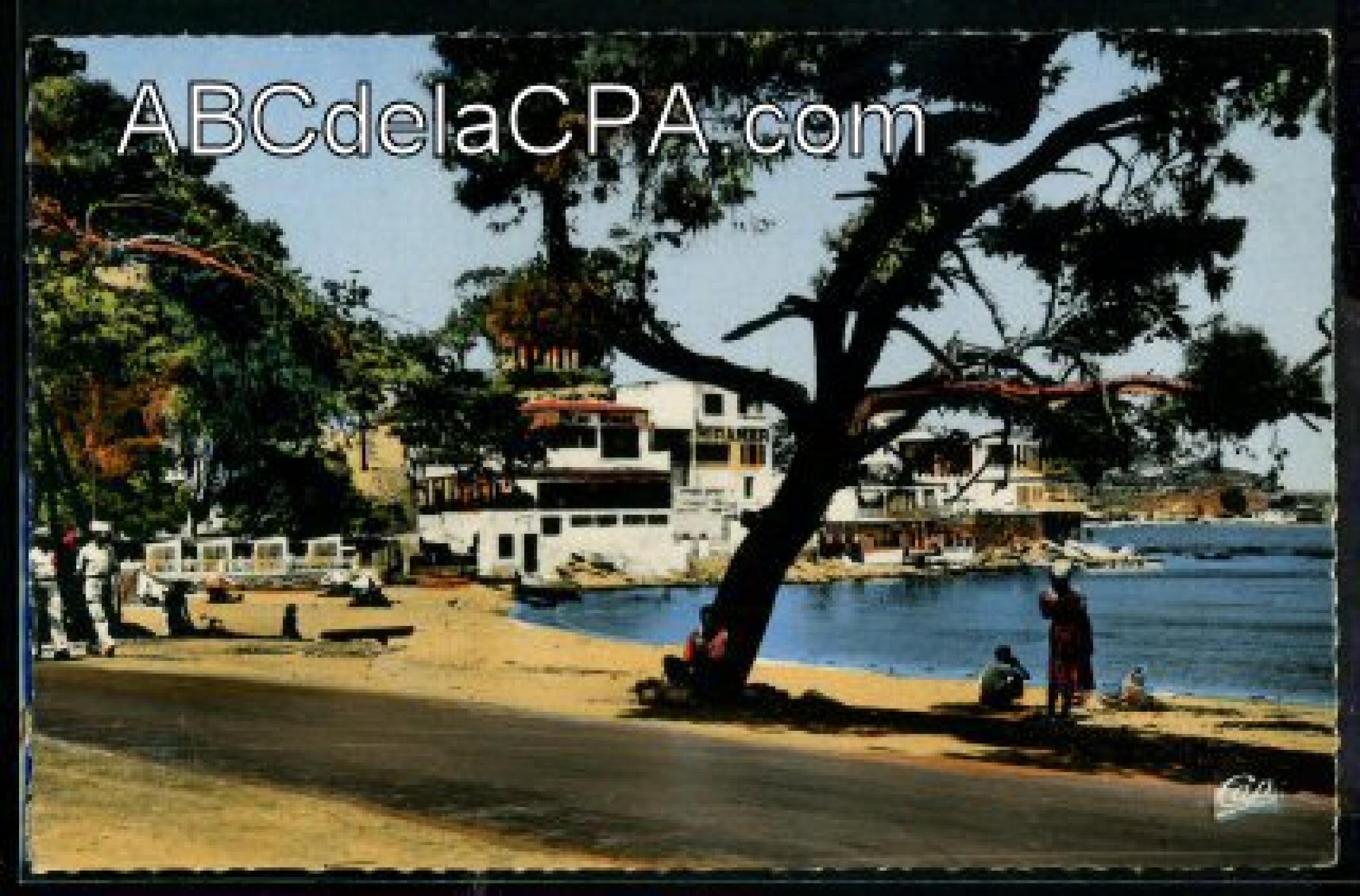 Bône - Les plages,      la corniche  - un coin de la plage de chapuis