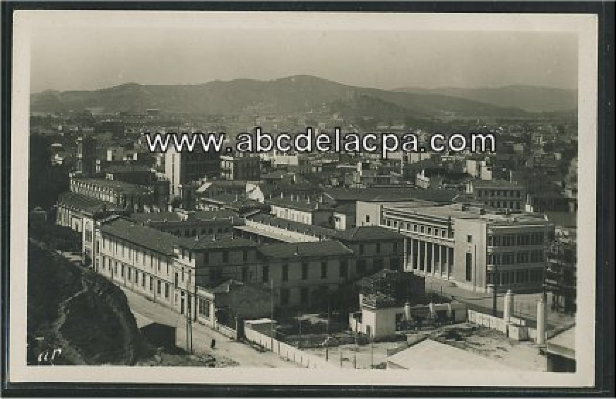 Bône -      Vues générales  - vue panoramique sur la nouvelle poste