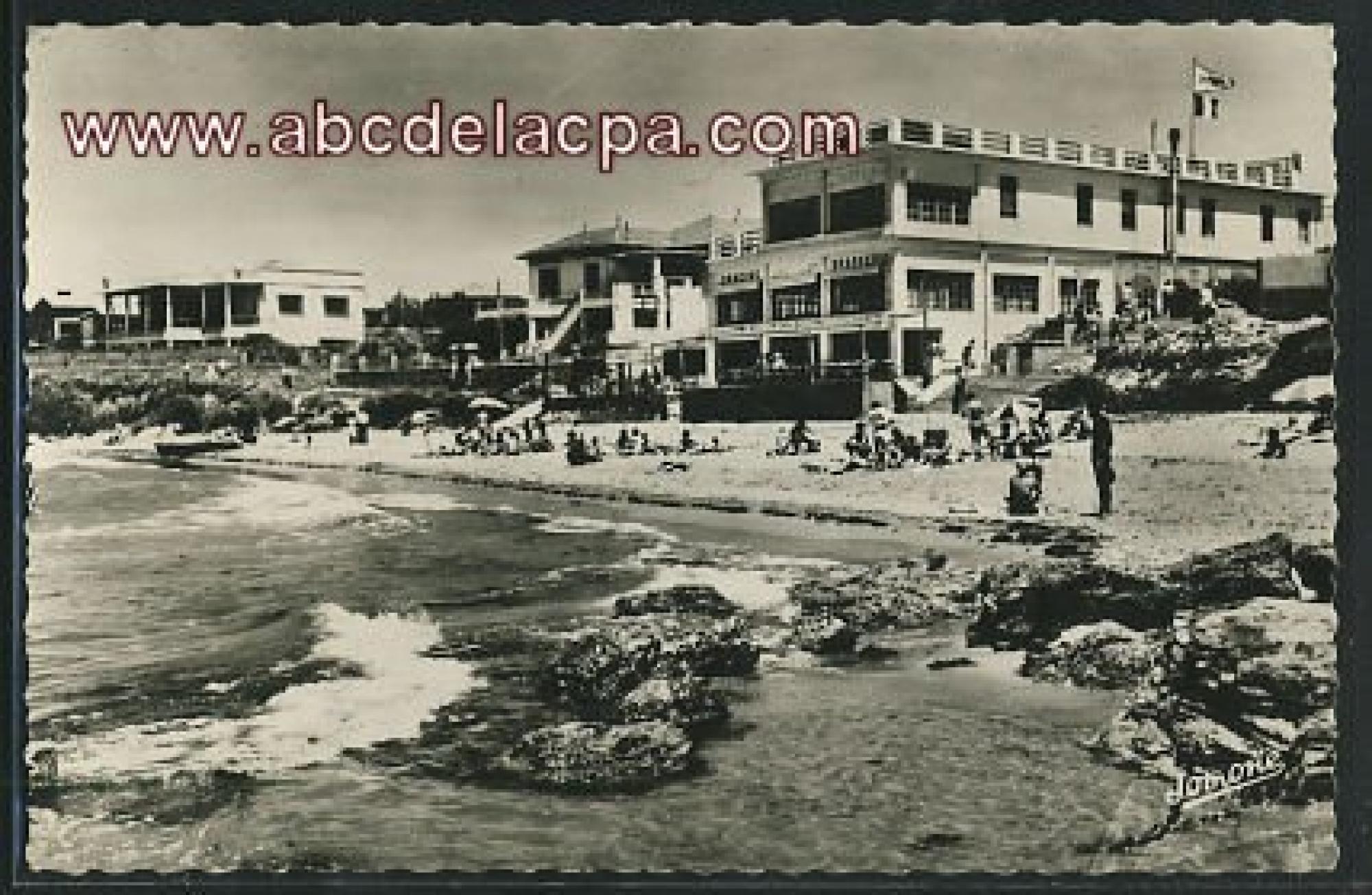 Bordj el Bahri (Cap   Matifou)  - les ondines et vue générale de la plage