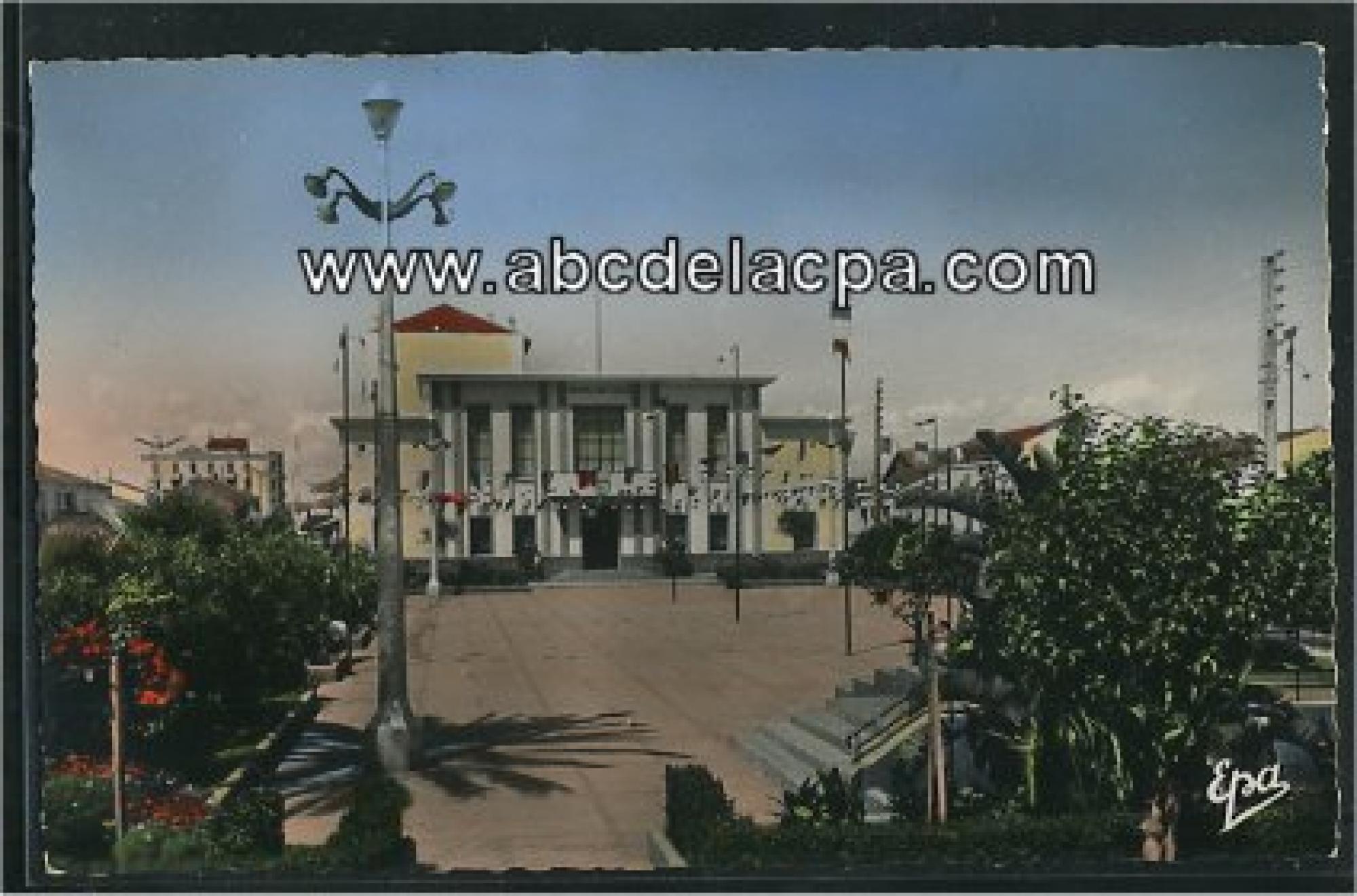 Bordj el Kiffan (Fort   de l'Eau)  - place de l'hôtel de ville