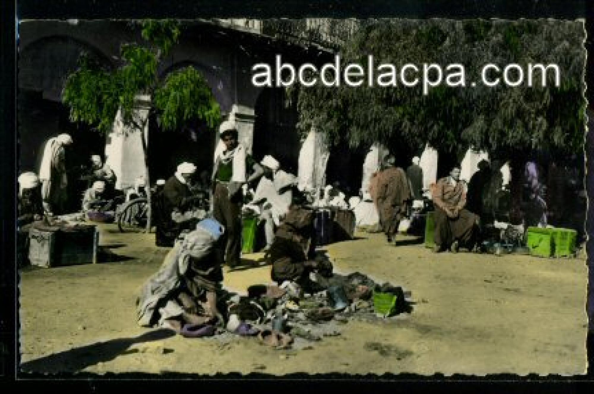 Bou Saada  - les artisans cordonniers