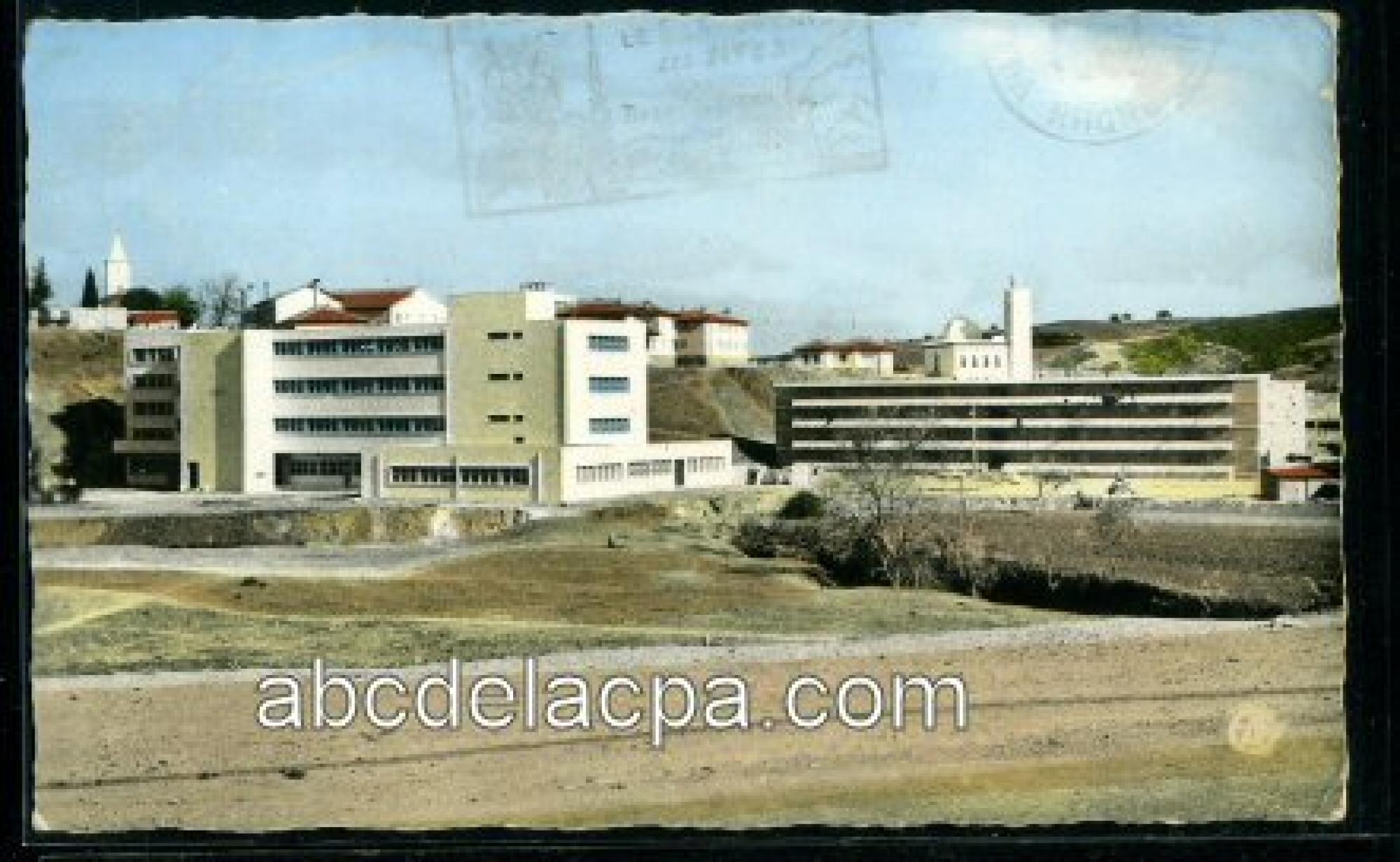 Bouira  - collège d'enseignement technique de garçons et cité évolutive