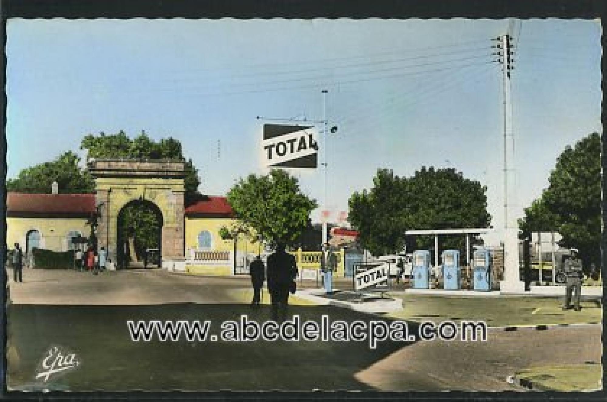 Cherchell  - porte de ténès