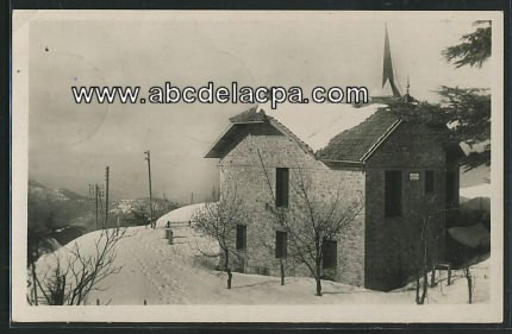 Chréa (La)  - chréa sous la neige, maison forestière