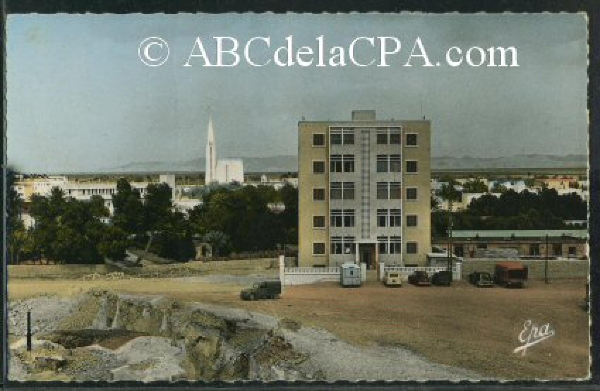 Colomb   Béchar  - immeuble air-france et l'eglise