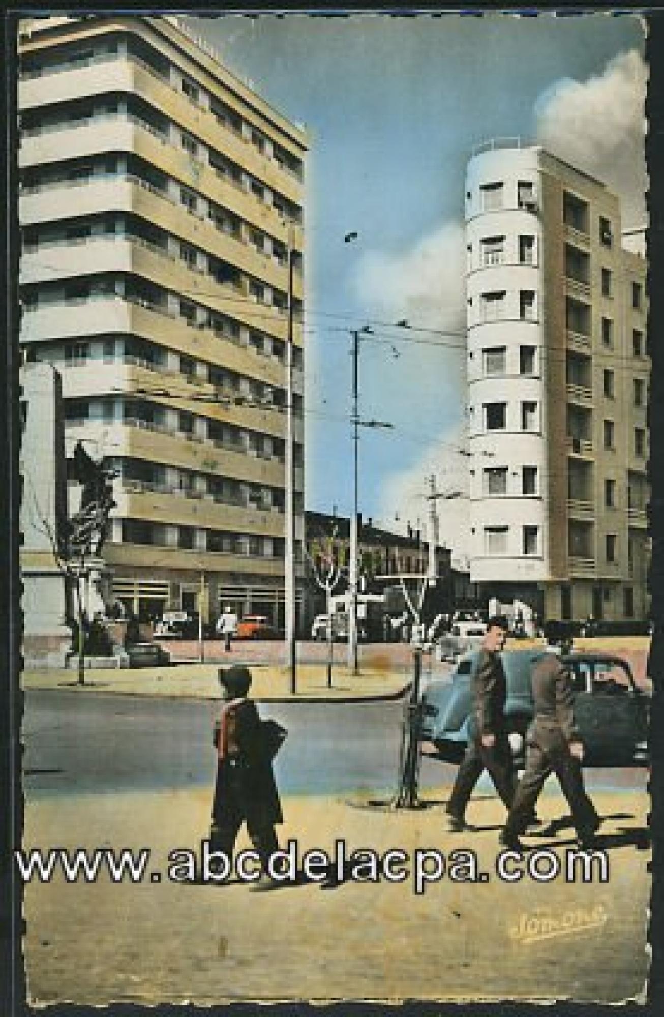 Constantine -      Rues  - place de la pyramide