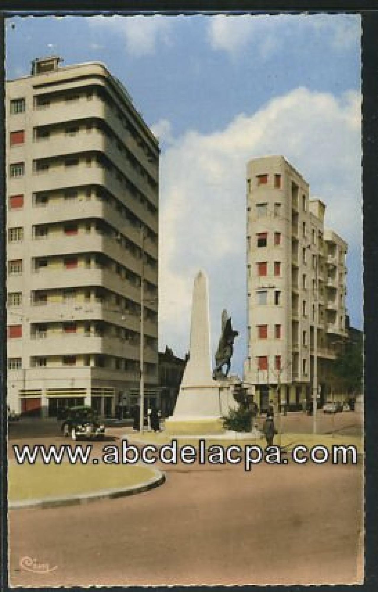 Constantine -      Rues  - place de la pyramide