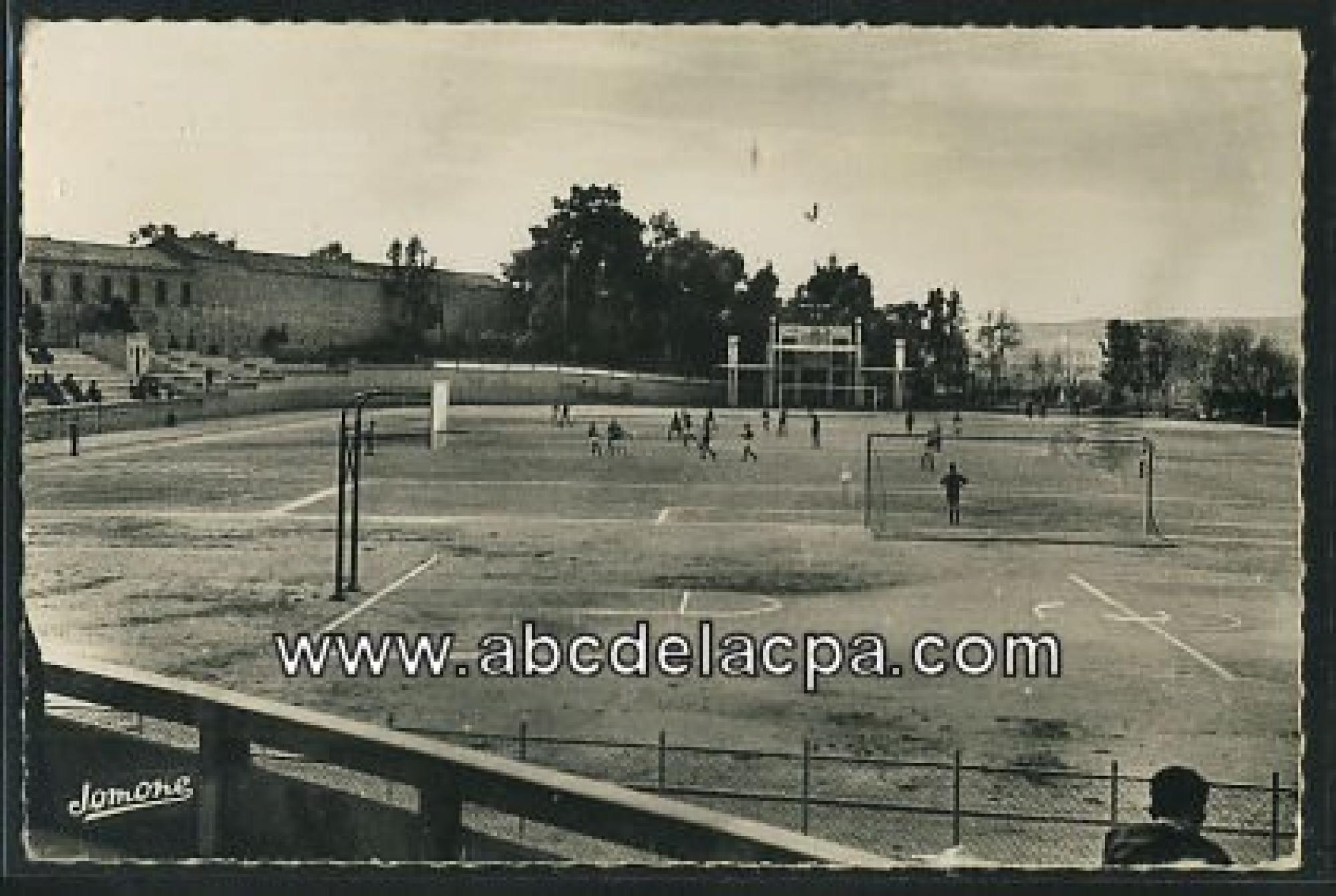 Constantine -      Bâtiments  - stade turpin
