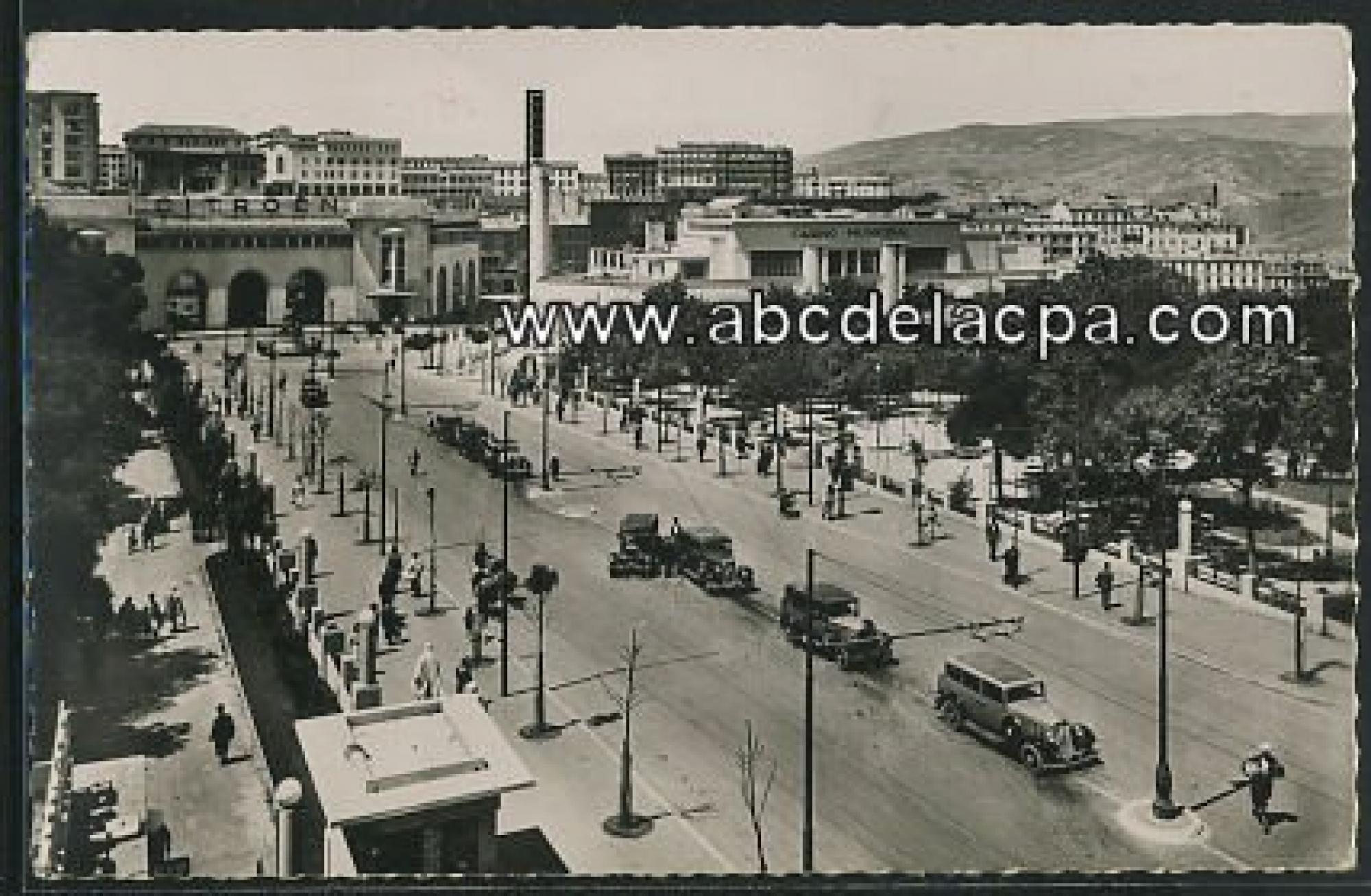 Constantine -      Bâtiments  - avenue de la brèche et le casino