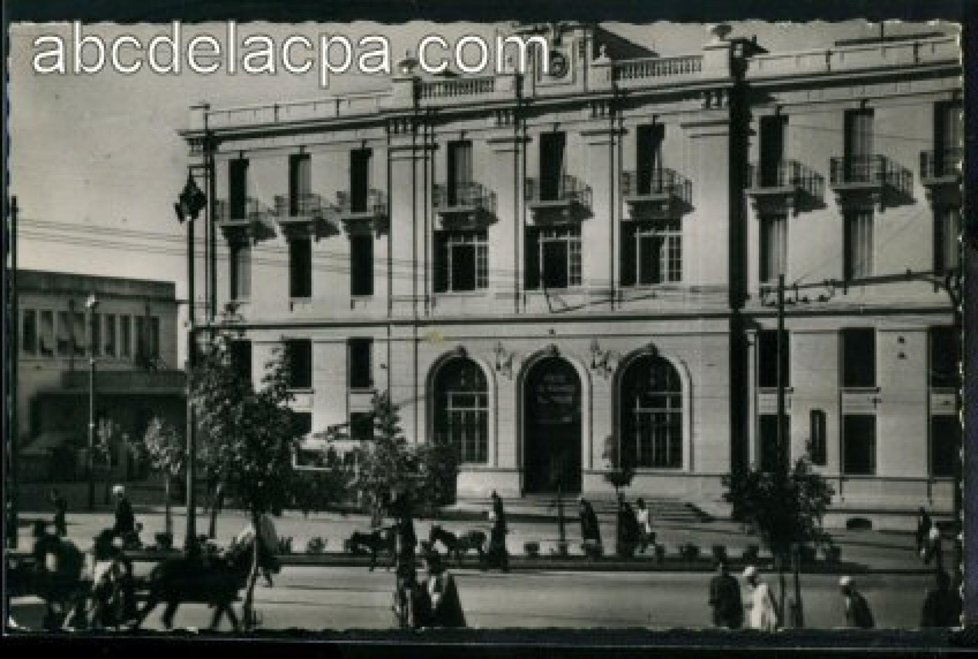 Constantine -      Bâtiments  - l'hôtel des postes