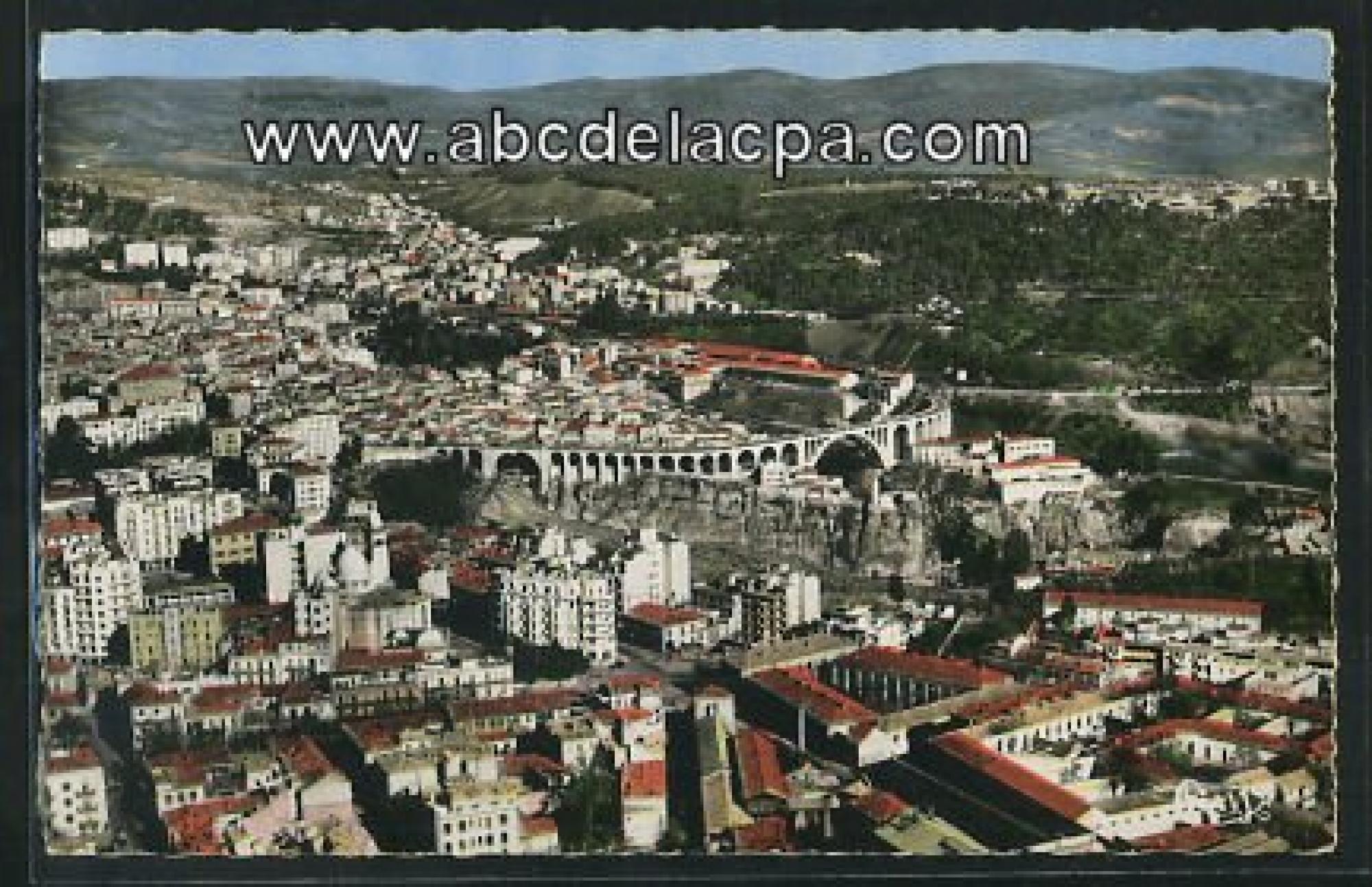 Constantine      - Vues générales  - vue générale de la ville, pont sidi rached et quartier bellevue - dans le fond, faubourg lamy