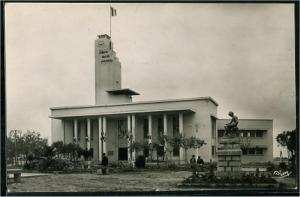 Djidjelli  - perspective sur l'hôtel de ville et ses jardins