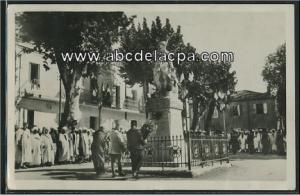 Miliana  - place du monument aux morts