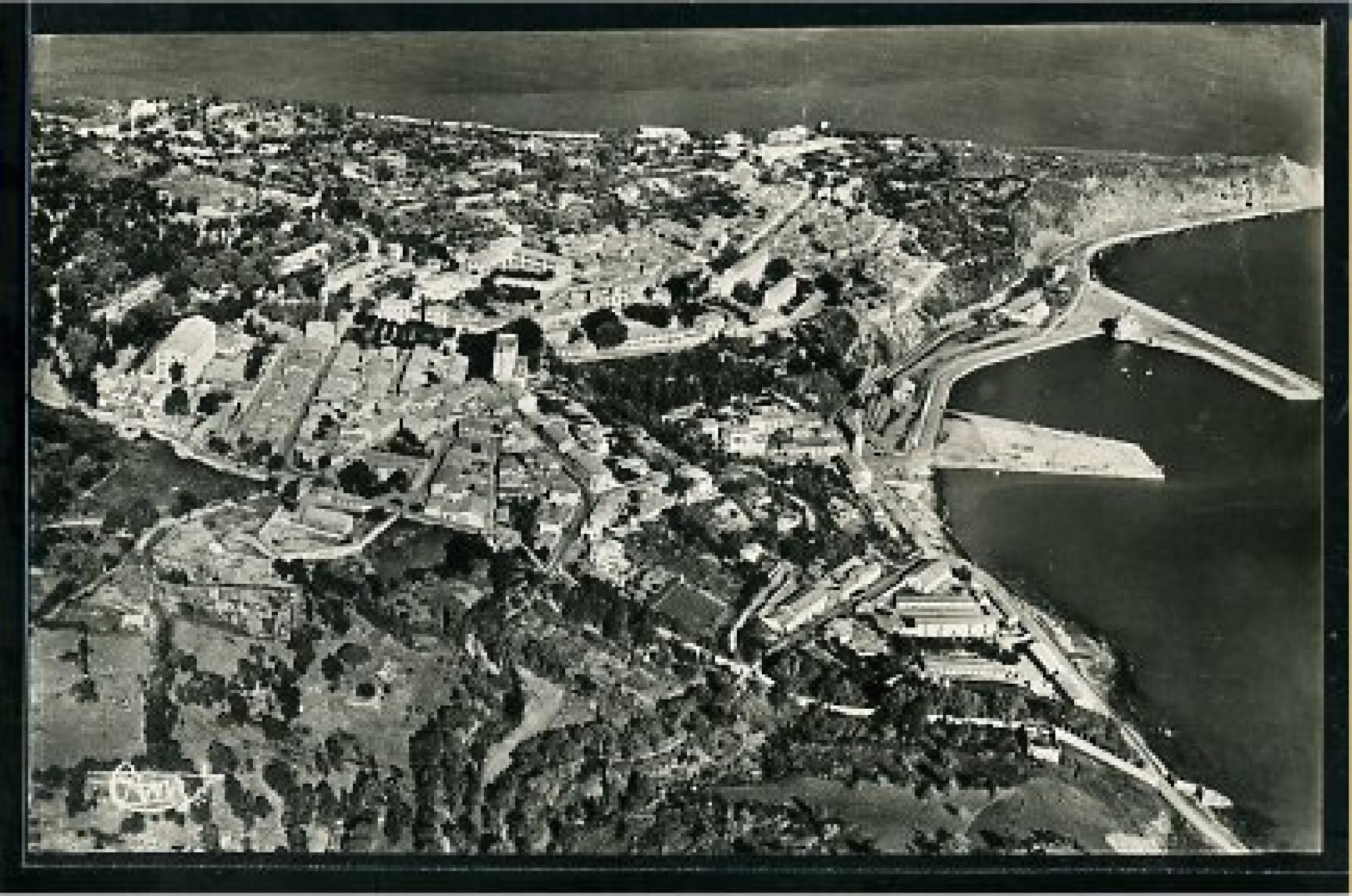 Dellys  - vue panoramique de l'ensemble de la ville et le port