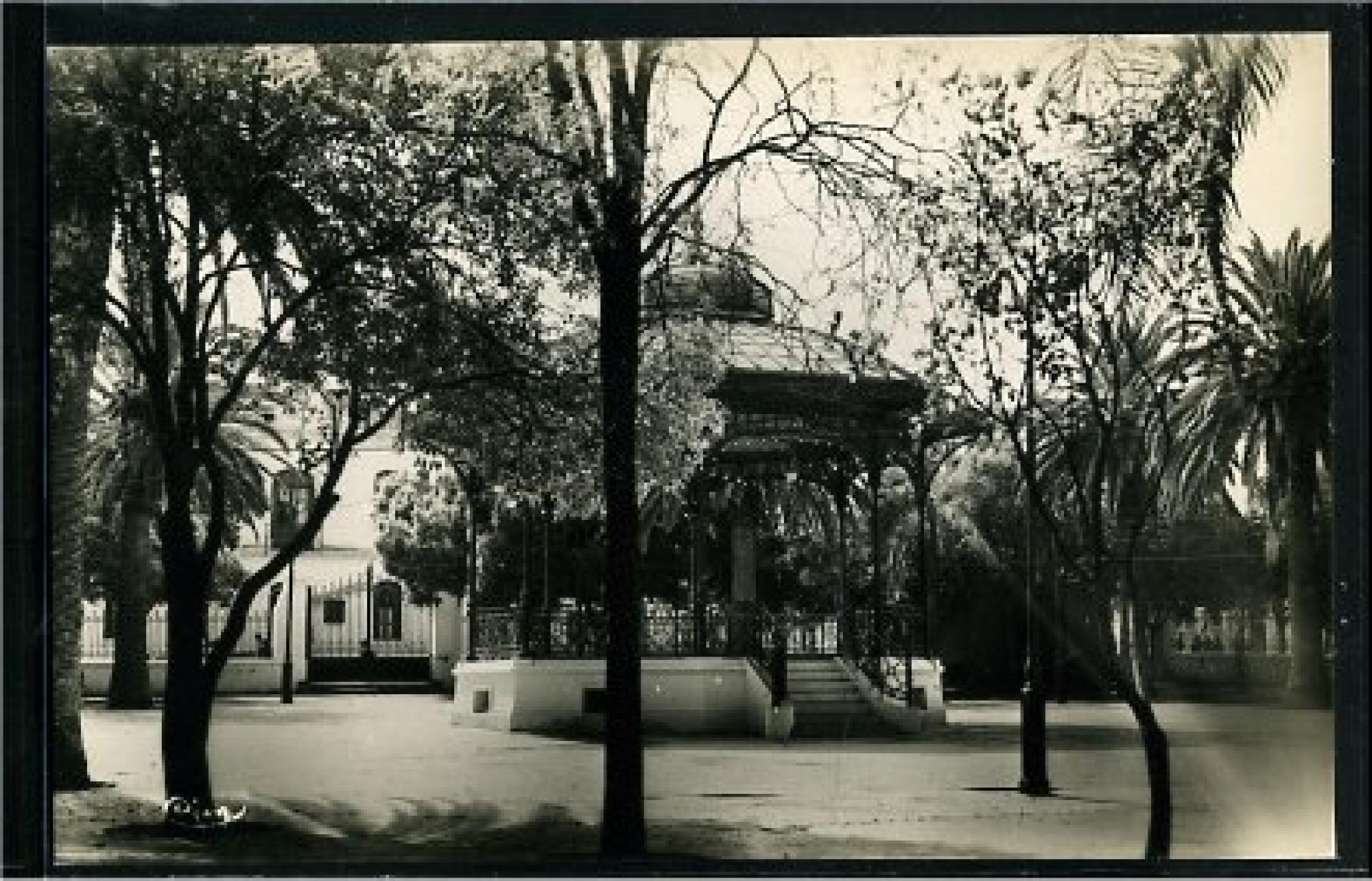 Hadjout (Marengo)  - square j.f. muller