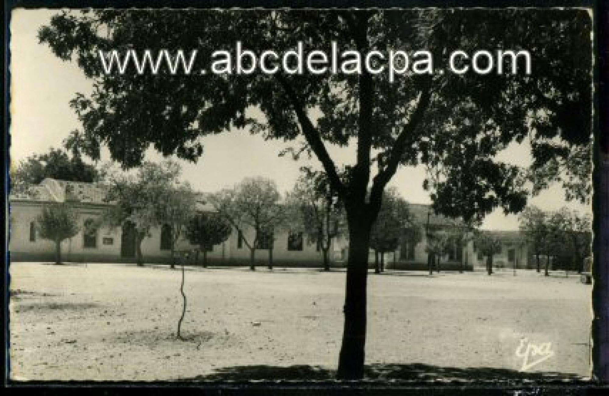 Hamadia (Victor   Hugo)  - la place et les écoles