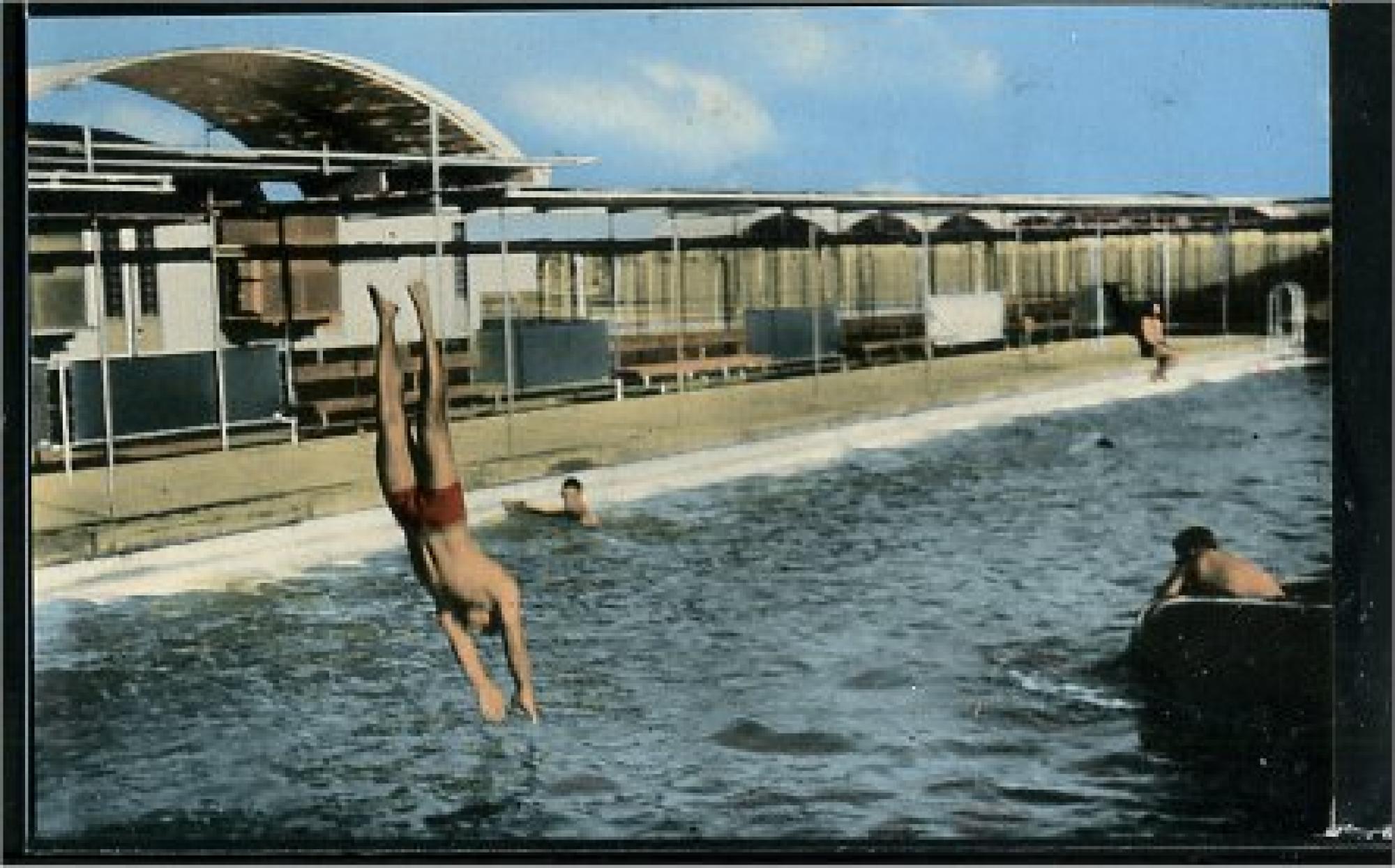In Amenas  - piscine de la c.r.e.p.s.