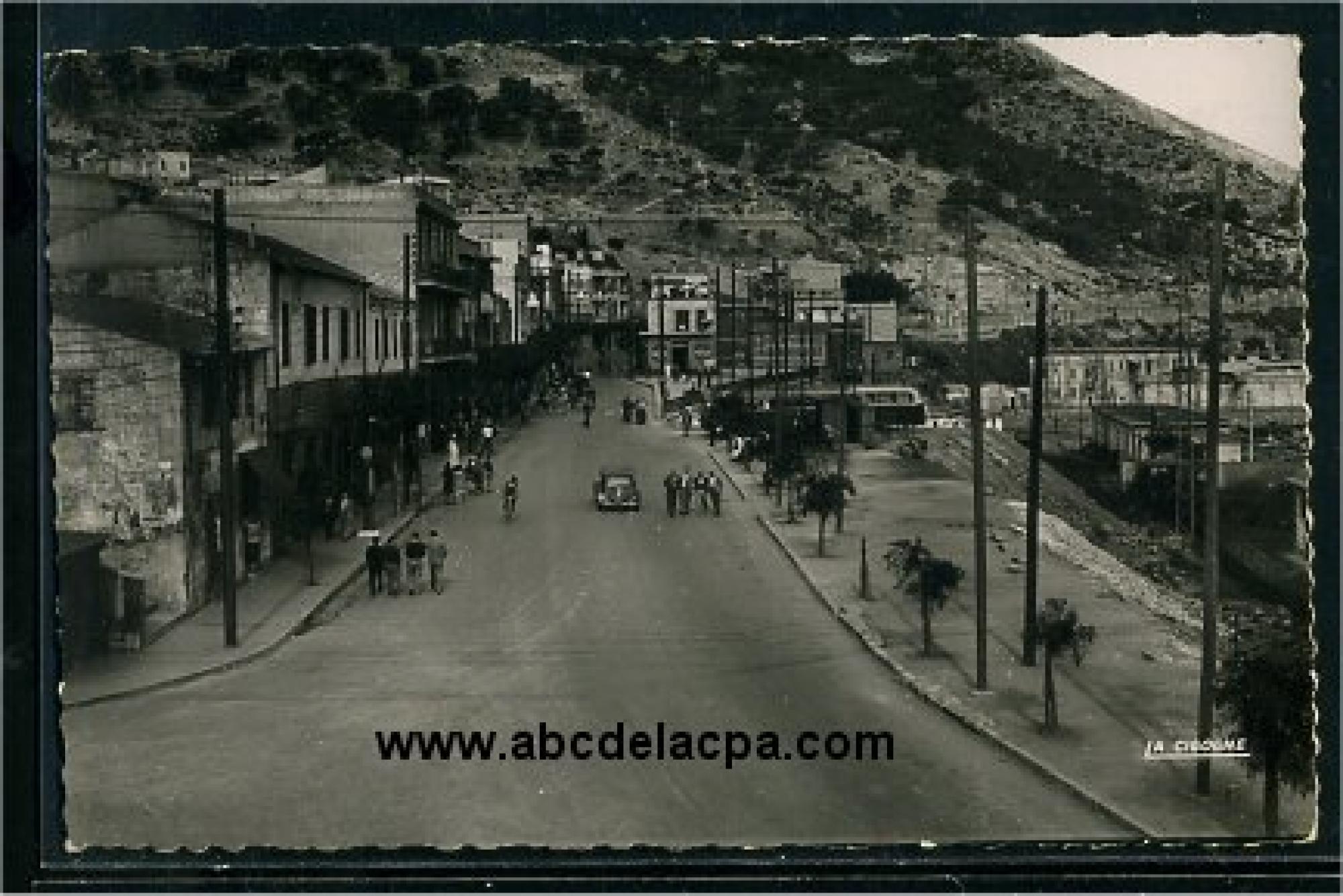 Mers el   Kébir  - l'avenue