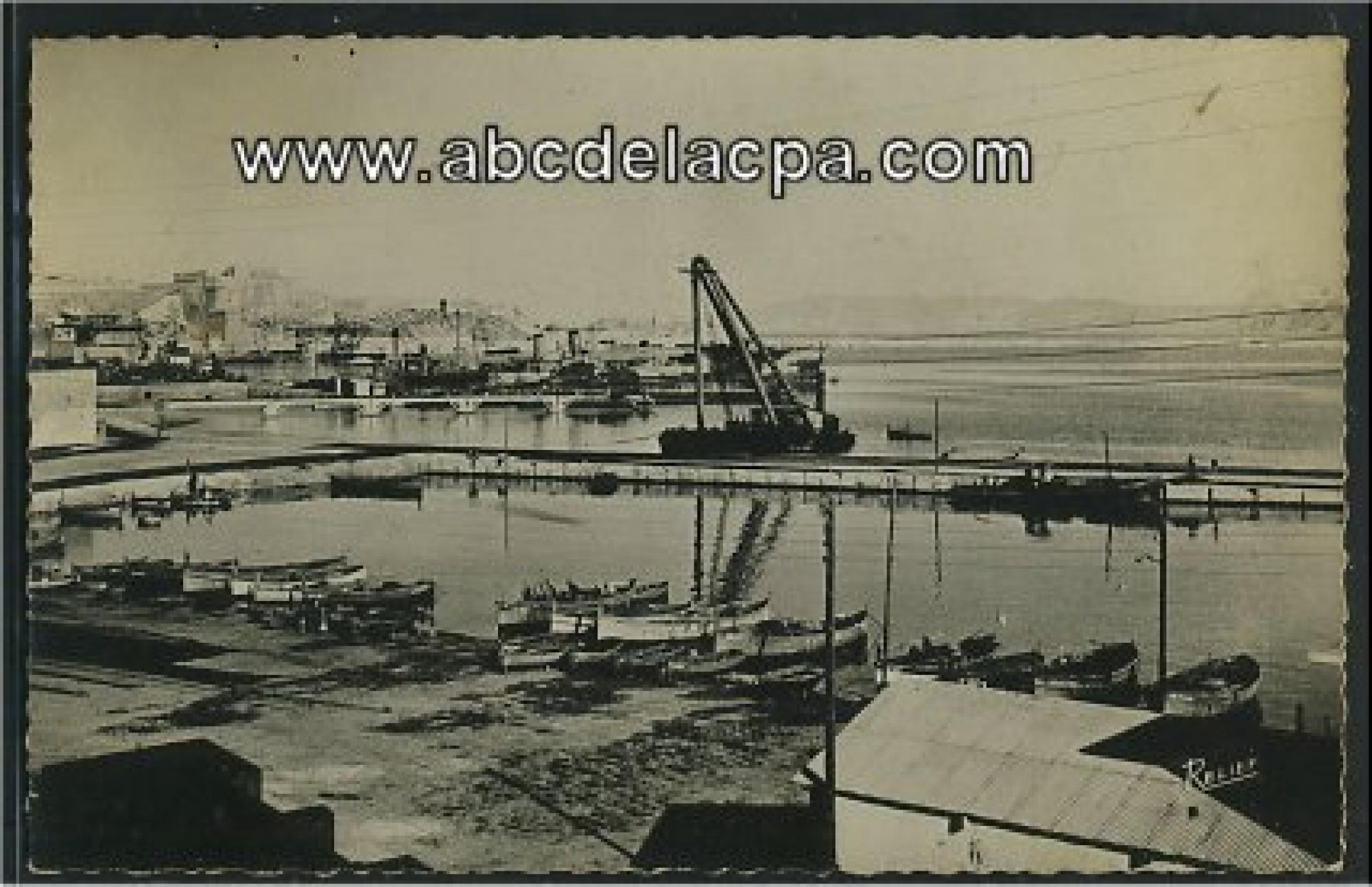 Mers el   Kébir  - un coin du port