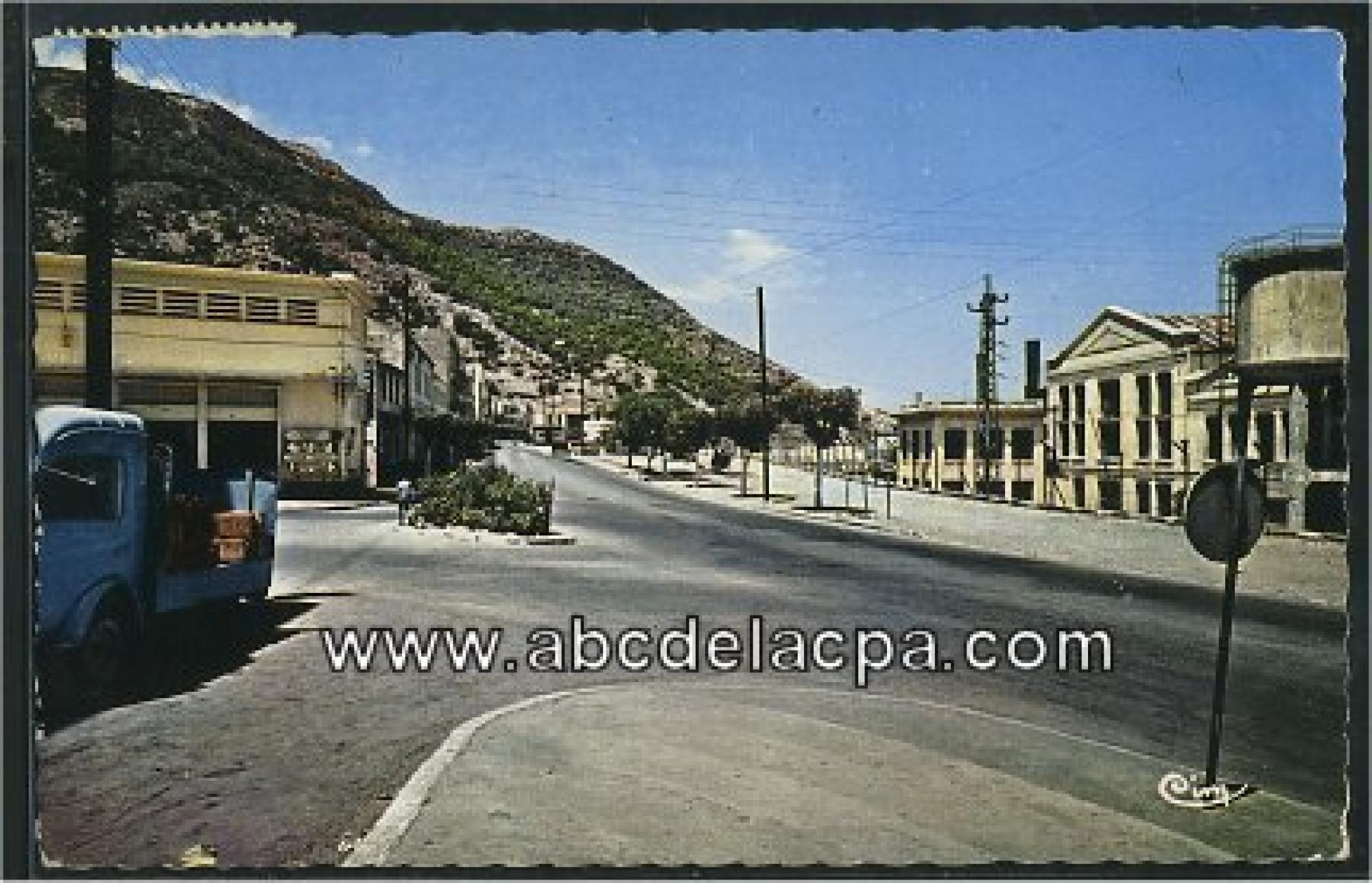 Mers el   Kébir  - l'avenue principale