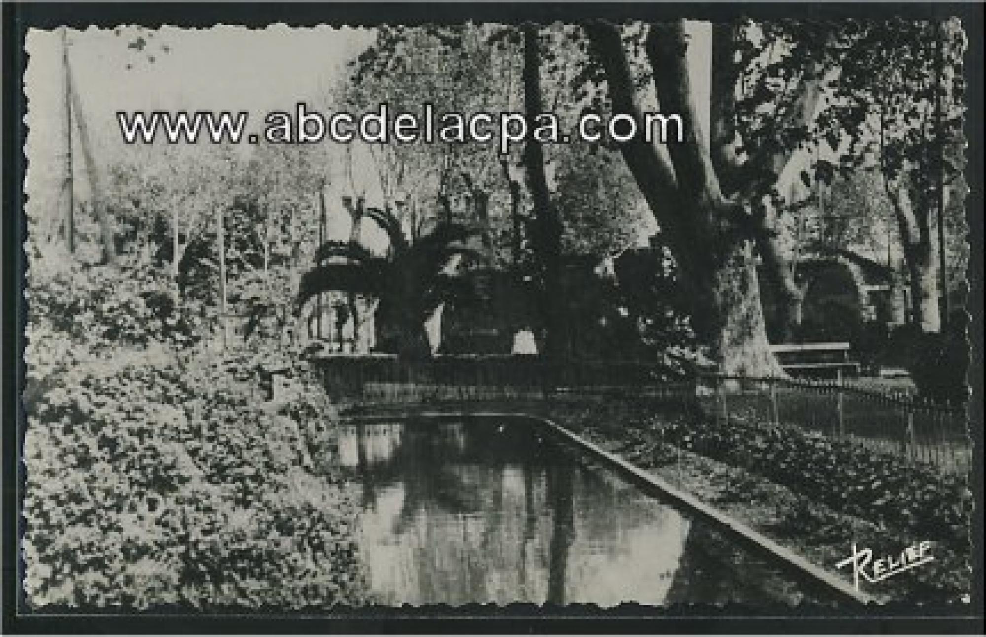 Miliana  - un coin du square