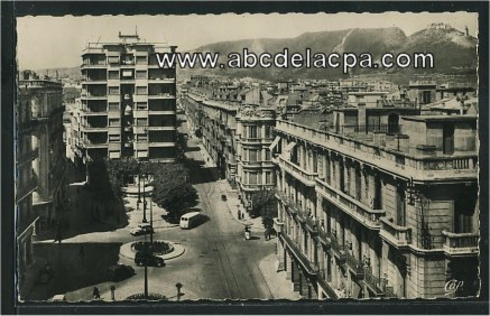 Oran - Rues  - la place des victoires et rue général leclerc