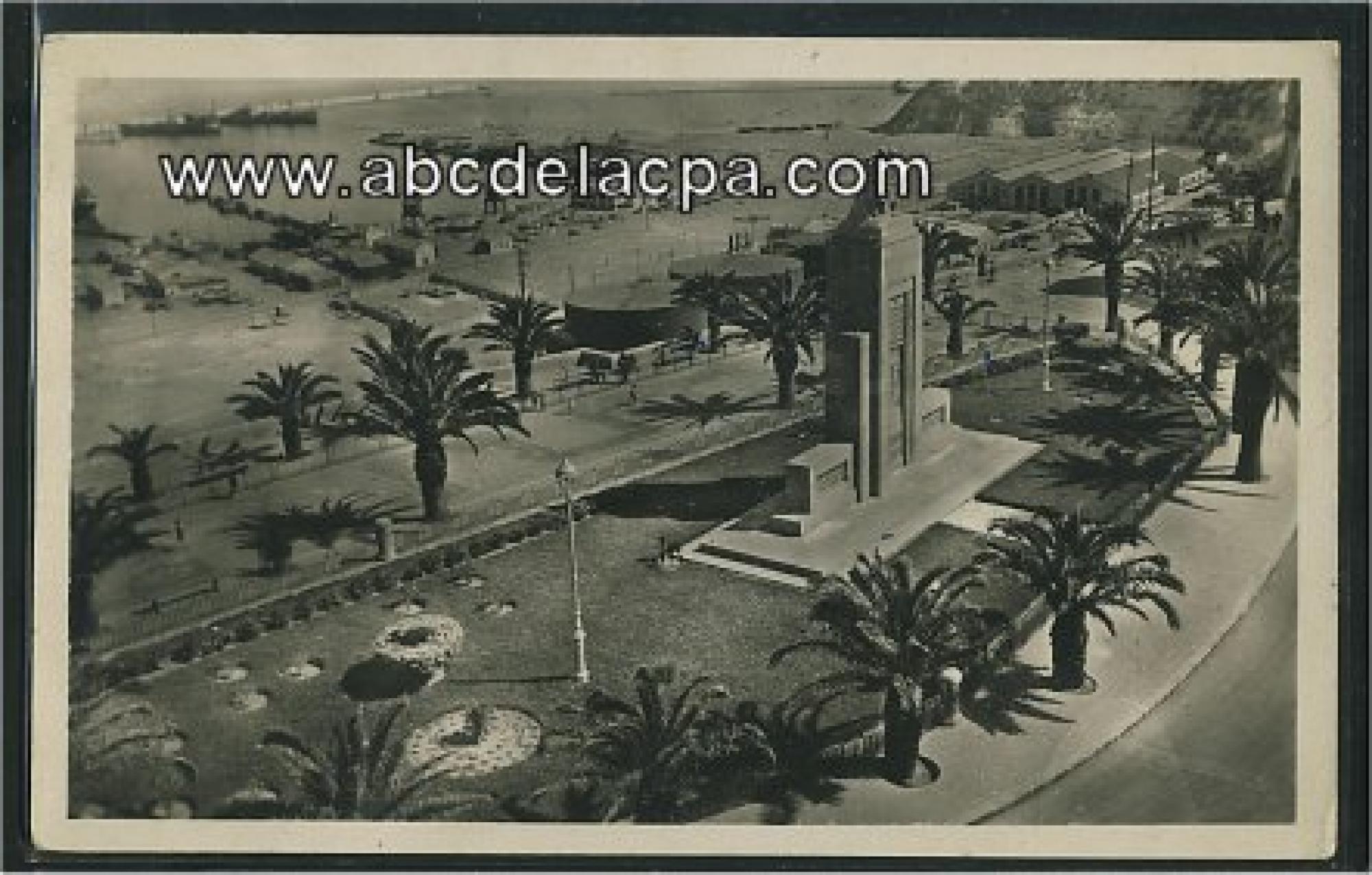 Oran - Rues  - le square du souvenir