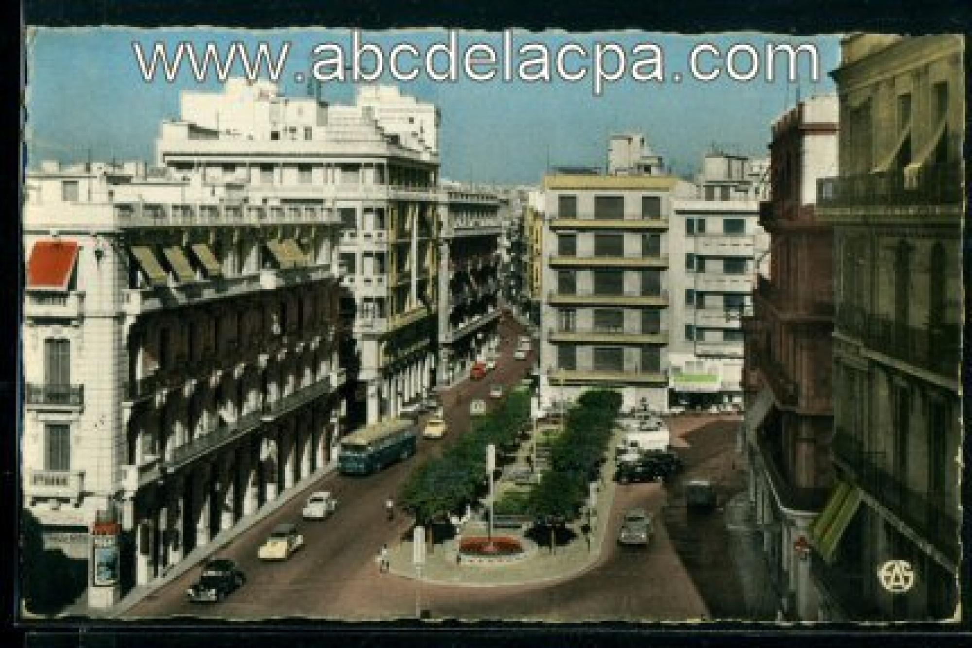 Oran - Rues  - la place des victoires