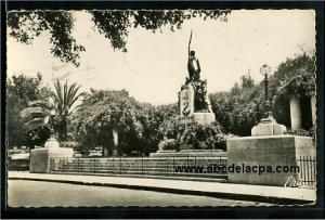 Saïda  - le monument aux morts