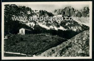 Tikjda  - refuge, au fond l'abouker