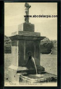 Timgad  - fontaine du manequinn piss