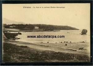 Tipaza  - le port et le curieux rocher sarcophage