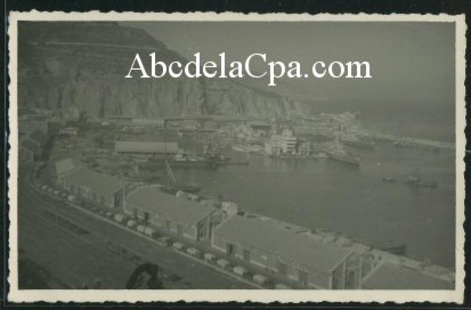 Oran - Le port  - vue du port