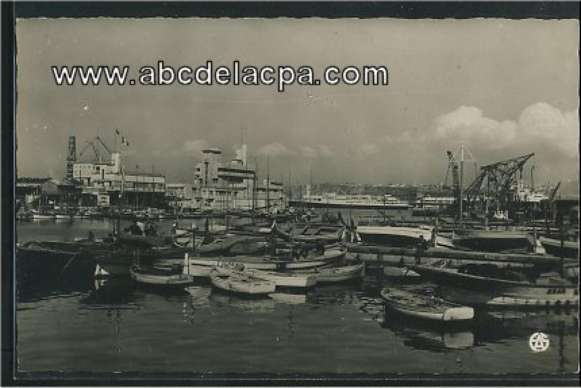 Oran - Le port  - le port de pêche et la capitainerie