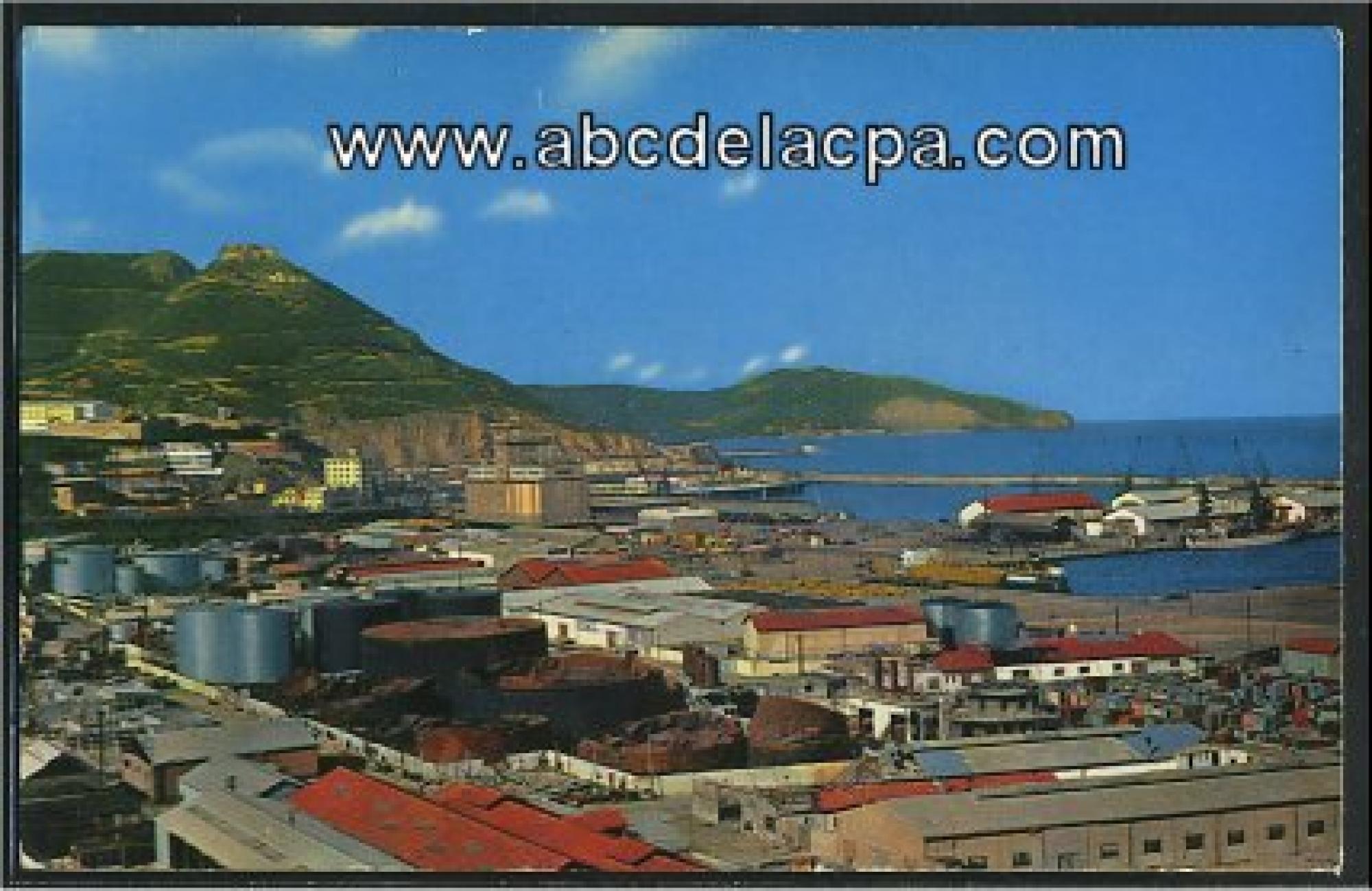 Oran - Le port  - vue sur le port