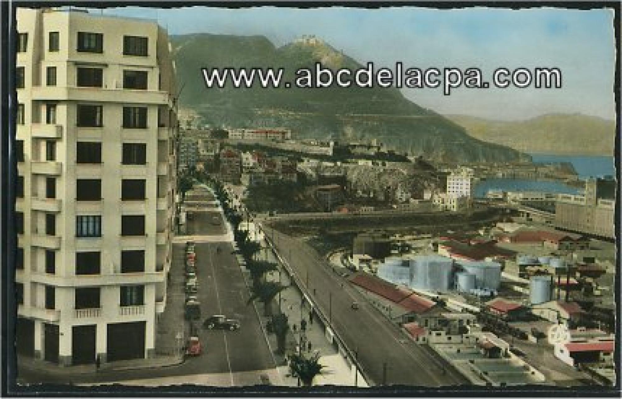 Oran - Le port  - le boulevard front de mer et l'arrière port