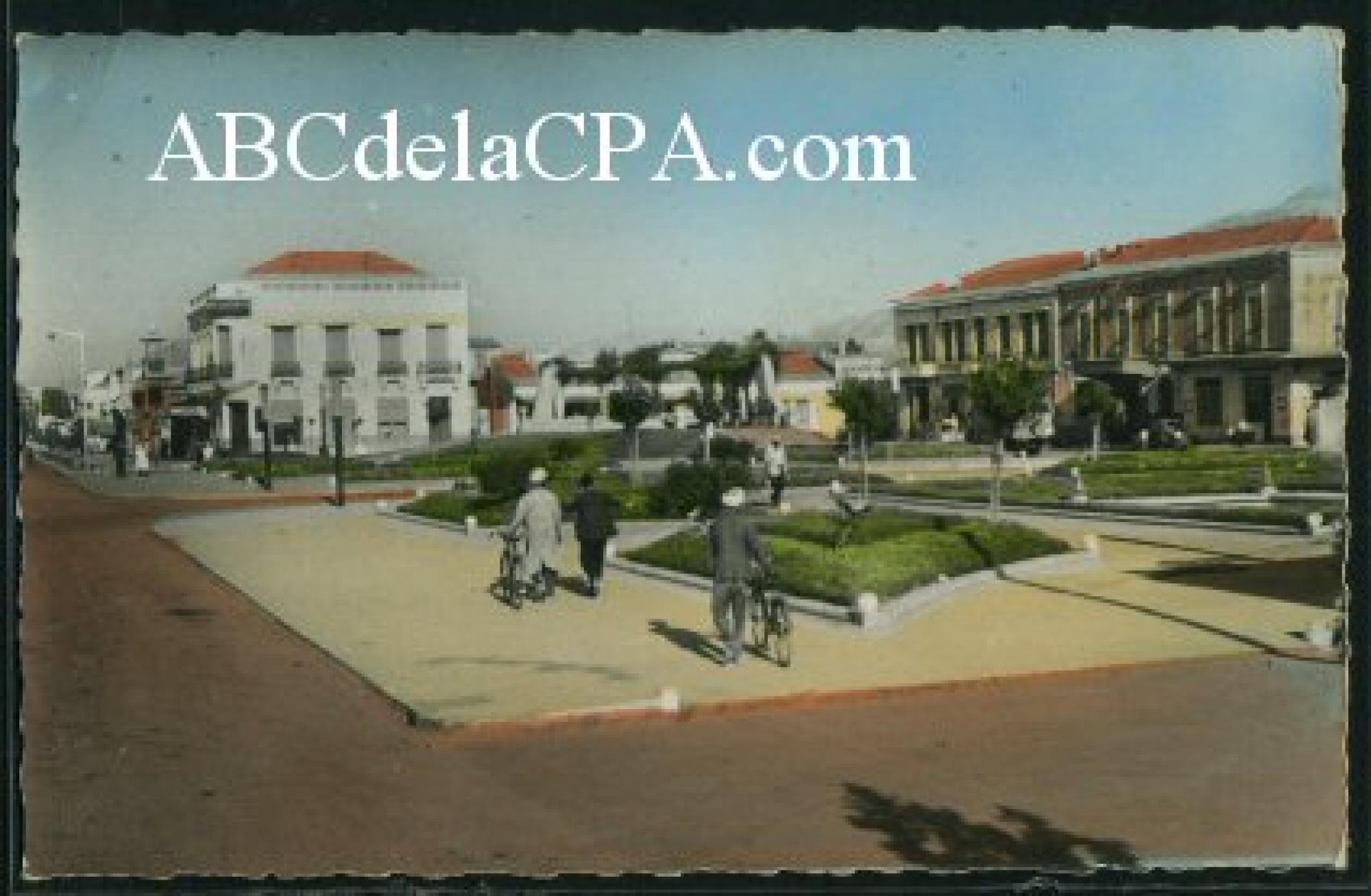 Oran - Saint      Denis du Sig  - le centre, les jardins