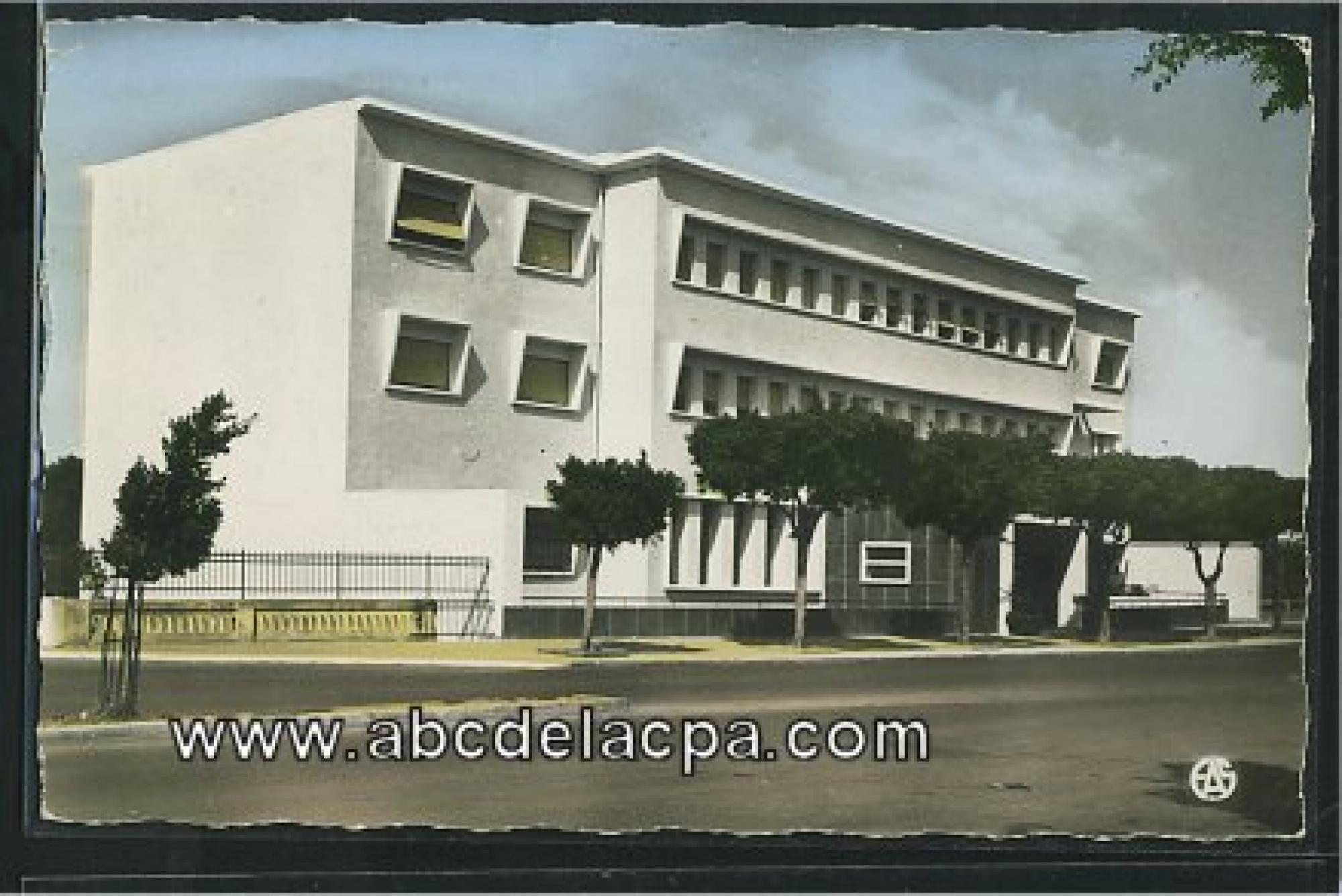 Relizane  - l'hôtel des finances