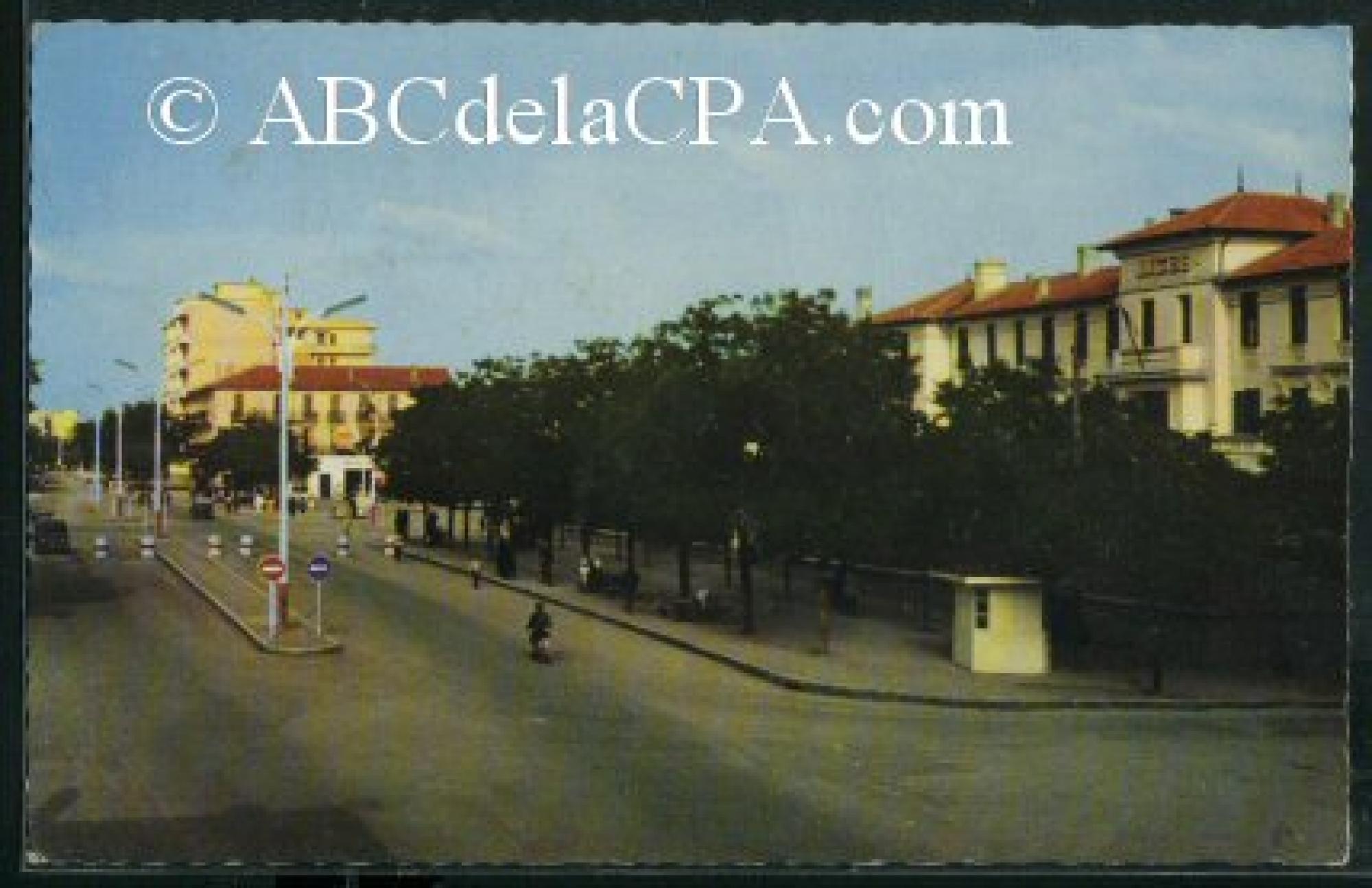 Sétif  - rue principale - le lycée
