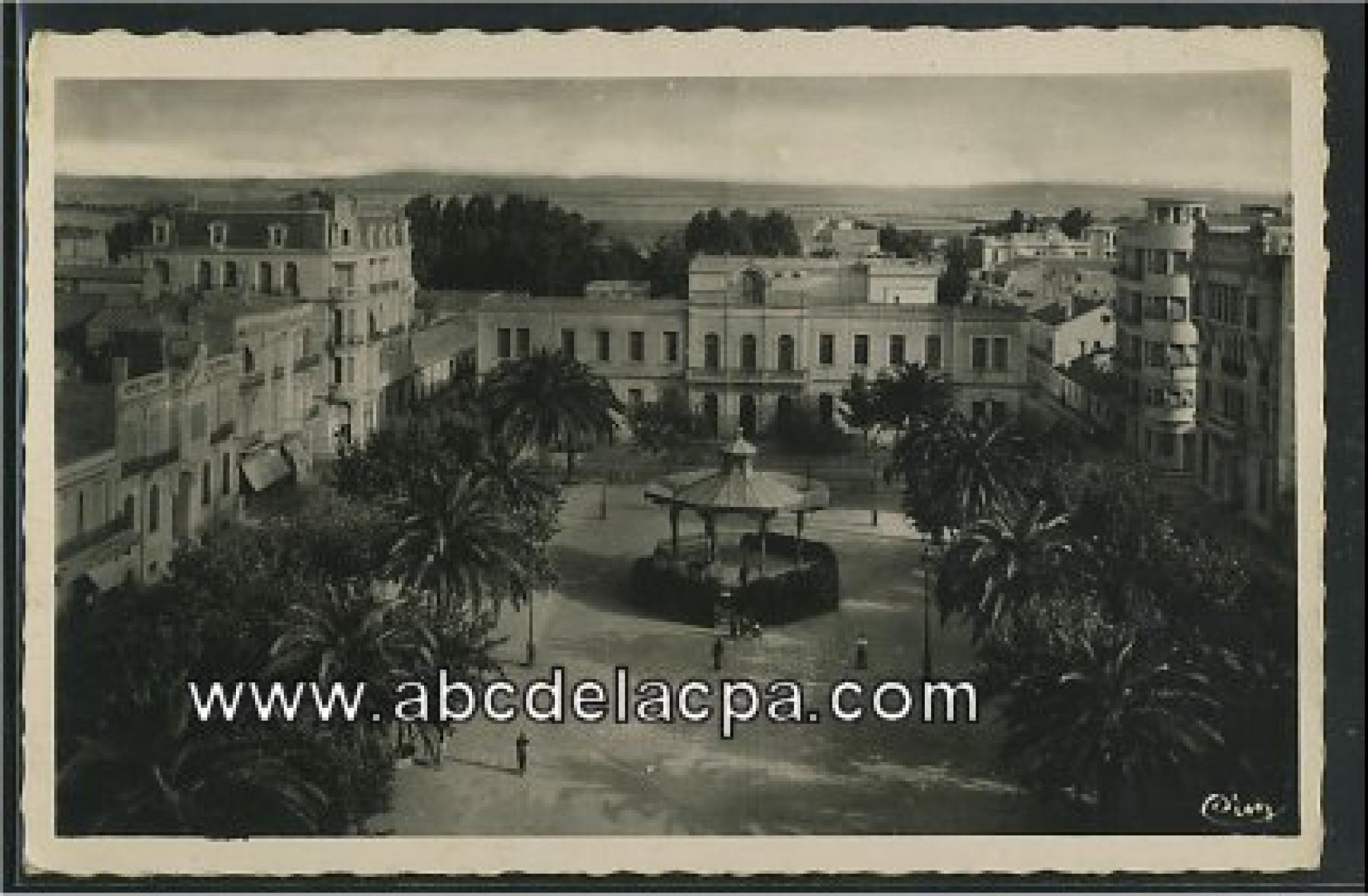 Sidi Bel Abbes  - place carnot et le théâtre