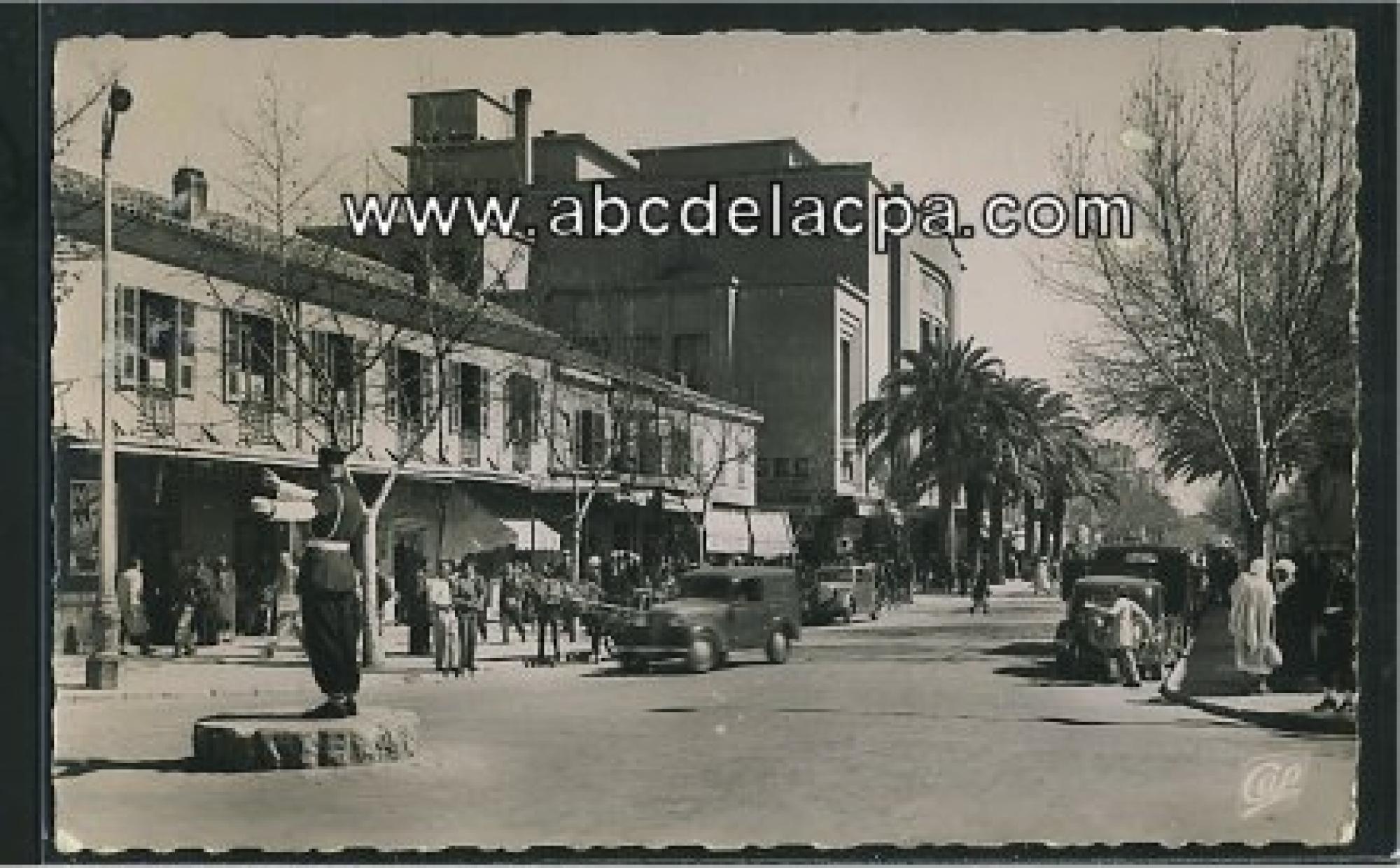 Sidi Bel Abbes  - carrefour des quatre candelabres et boulevard de la république