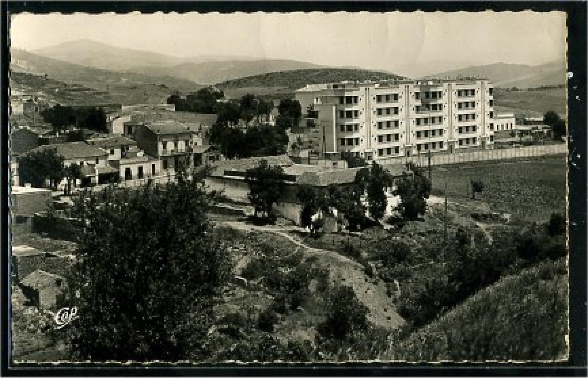 Souk Ahras  - le bâtiment de la garde mobile (g. burgat, architecte)