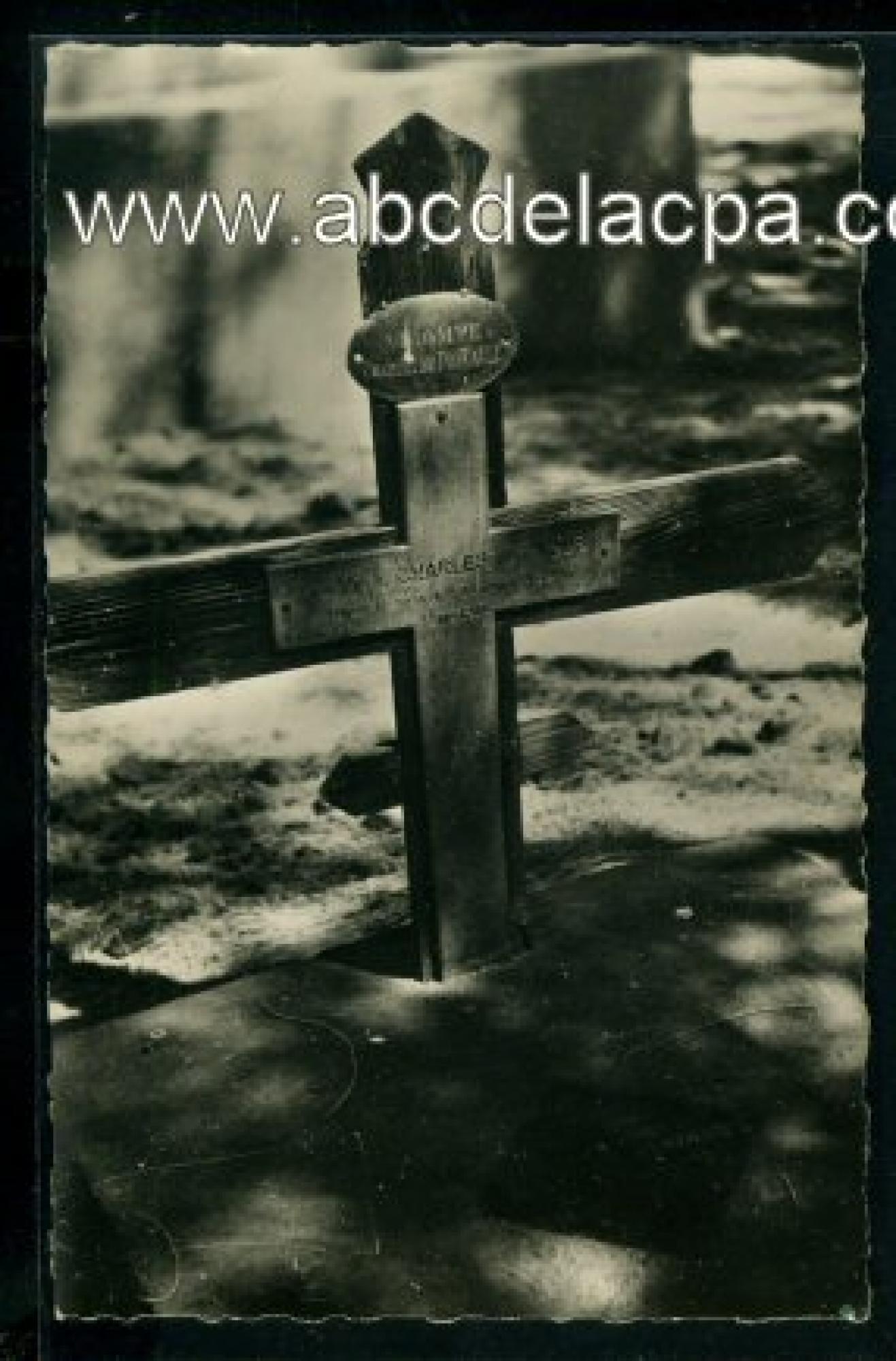 Tamanrasset  - tombe primitive de foucauld